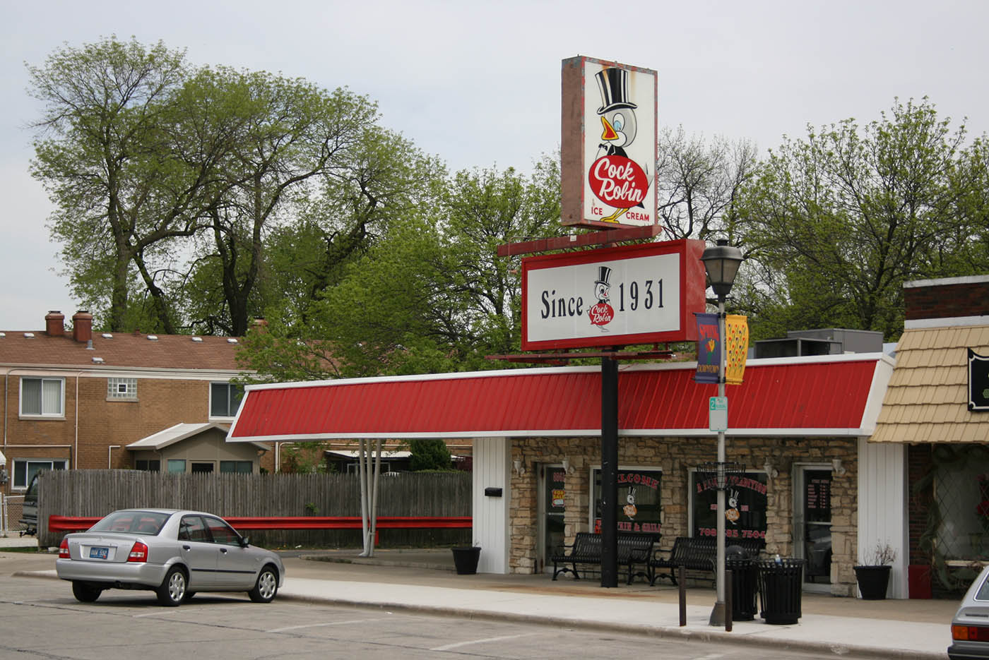 Cock Robin Ice Cream restaurant in Brookfield, Illinois