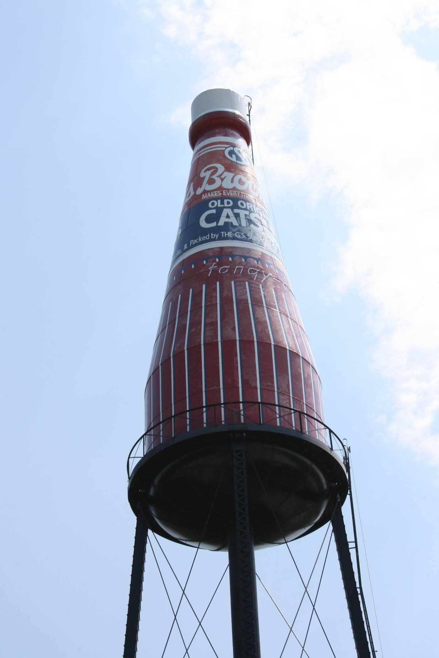 World's Largest Catsup Bottle in Collinsville, Illinois