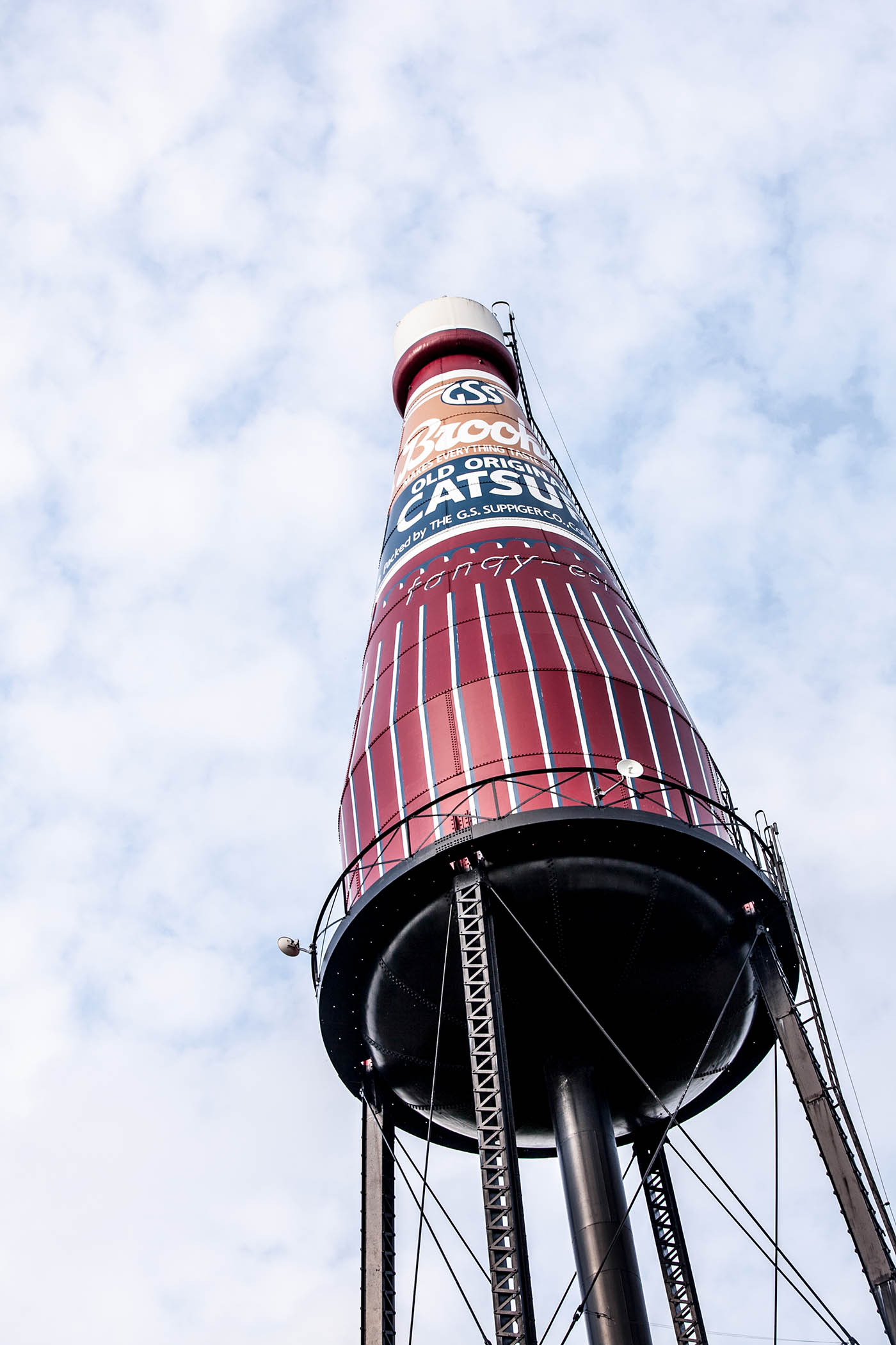 World's Largest Catsup Bottle in Collinsville, Illinois