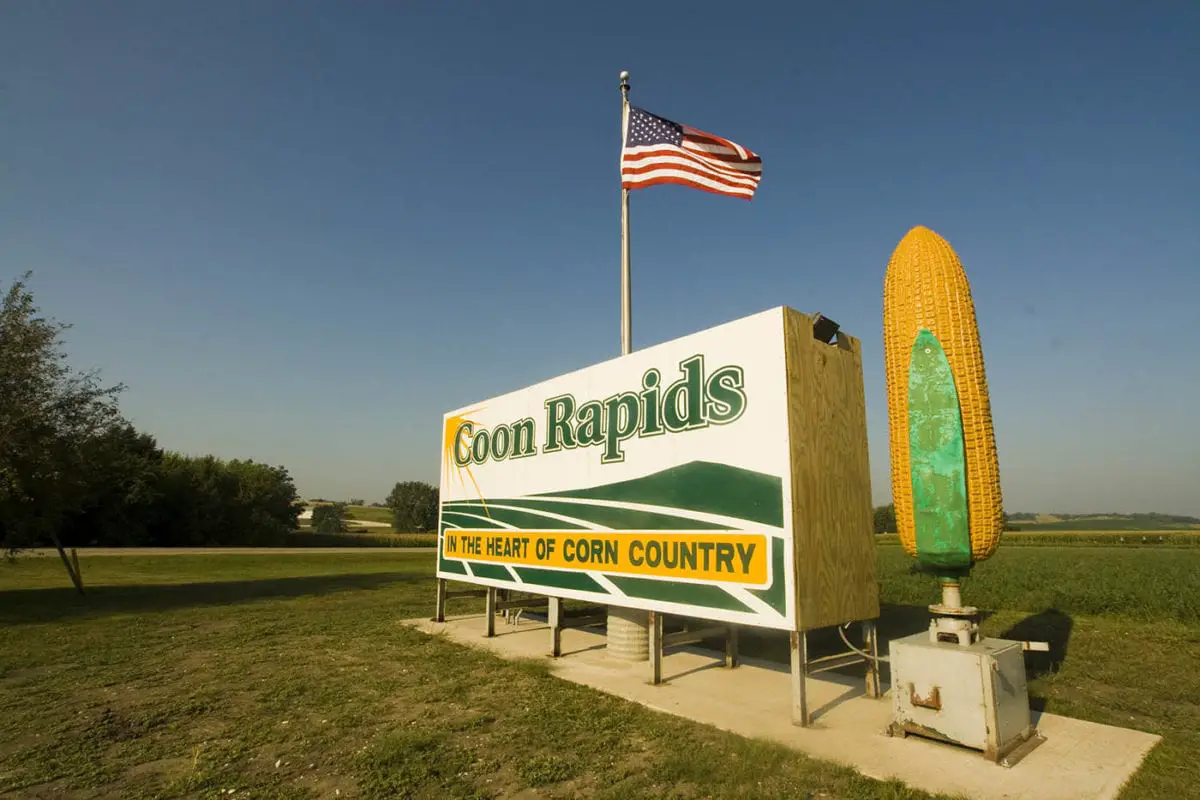 Large Rotating Ear of Corn - a roadside attraction in Coon Rapids, Iowa