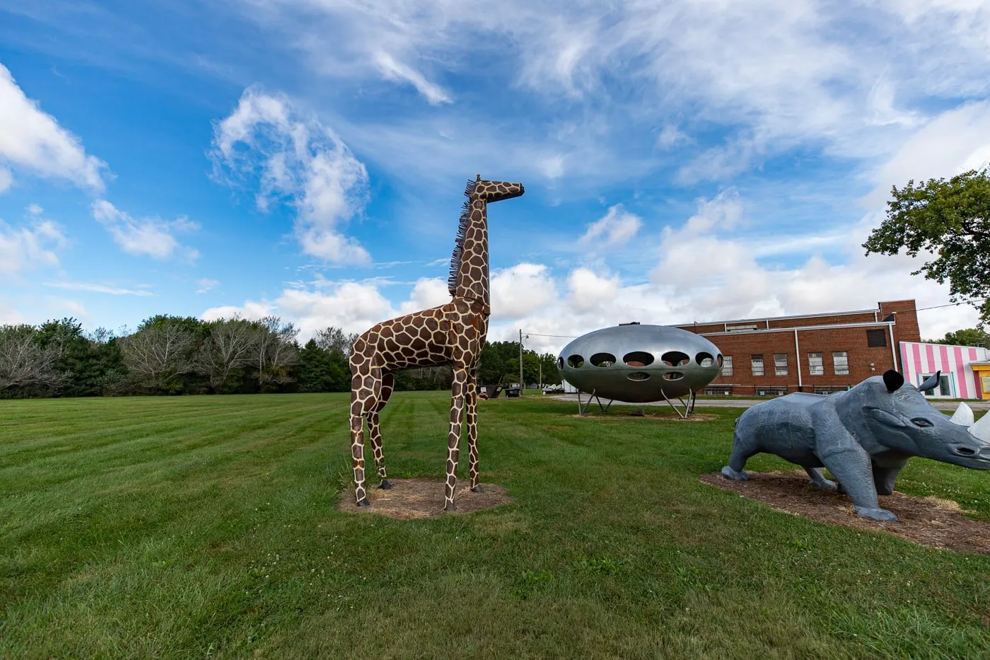 Fiberglass zoo animals at the Pink Elephant Antique Mall in Livingston, Illinois - Route 66 Roadside Attraction