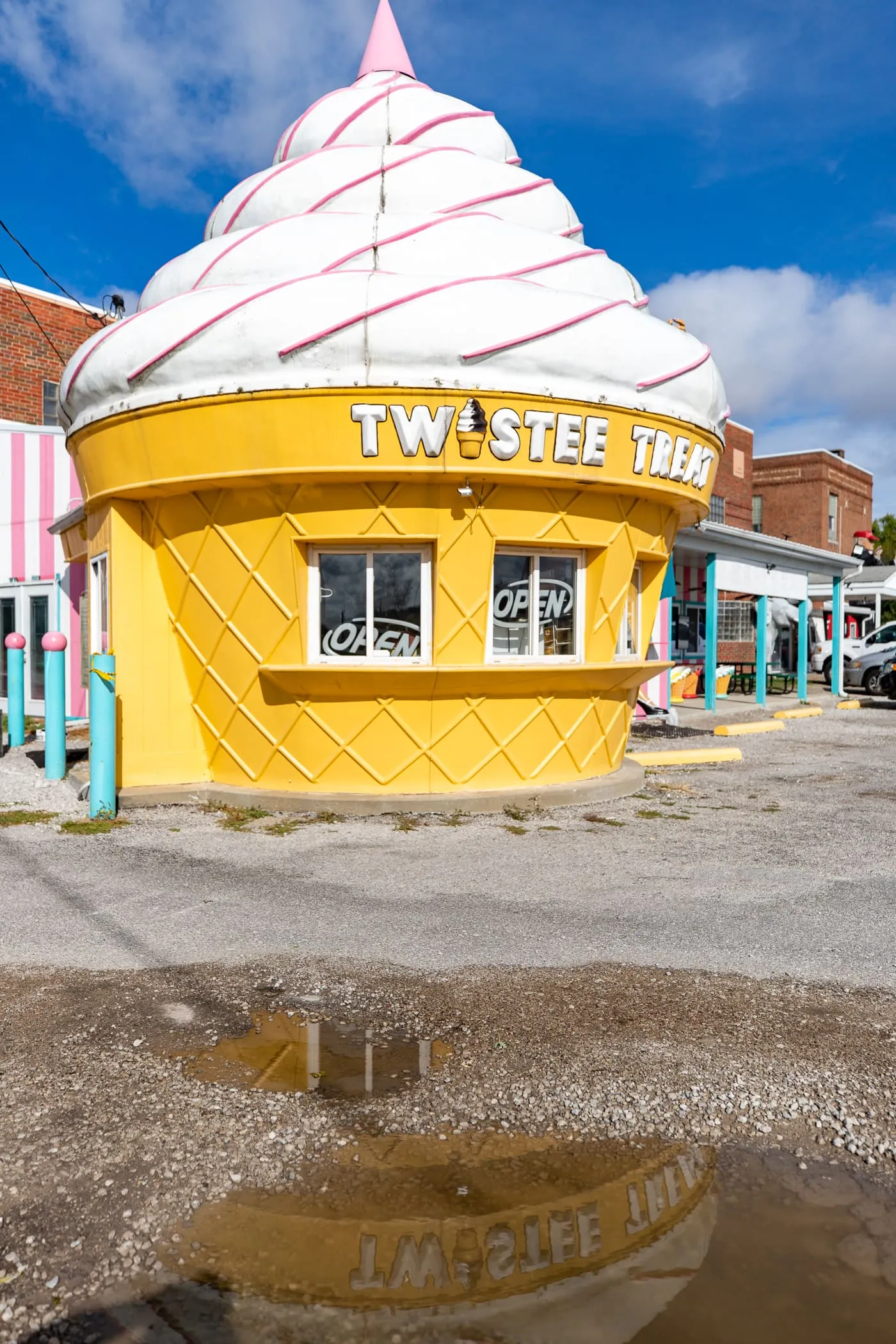 Twistee Treat ice cream shaped building at the Pink Elephant Antique Mall in Livingston, Illinois - Route 66 Roadside Attraction