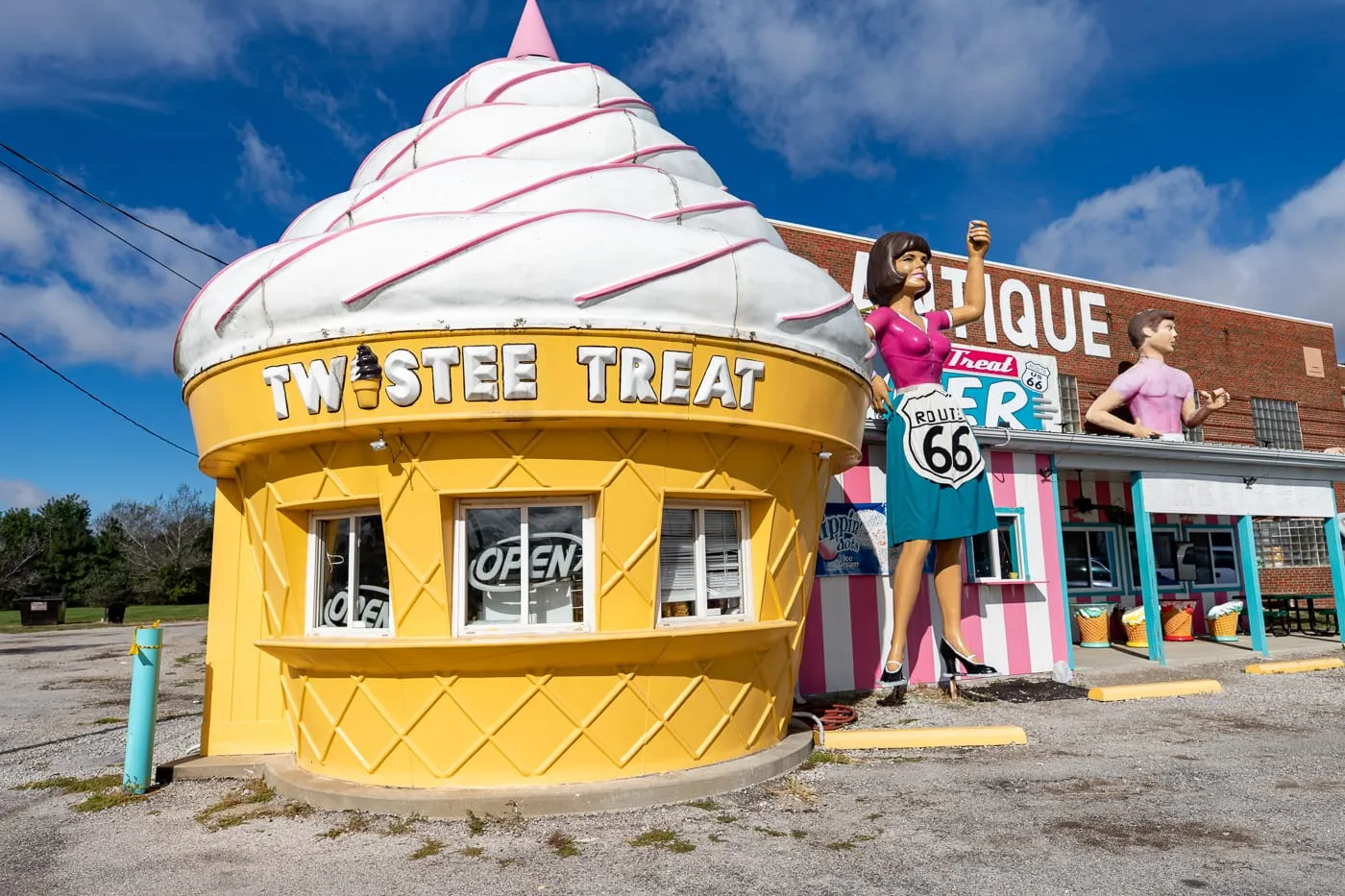 Twistee Treat ice cream shaped building at the Pink Elephant Antique Mall in Livingston, Illinois - Route 66 Roadside Attraction