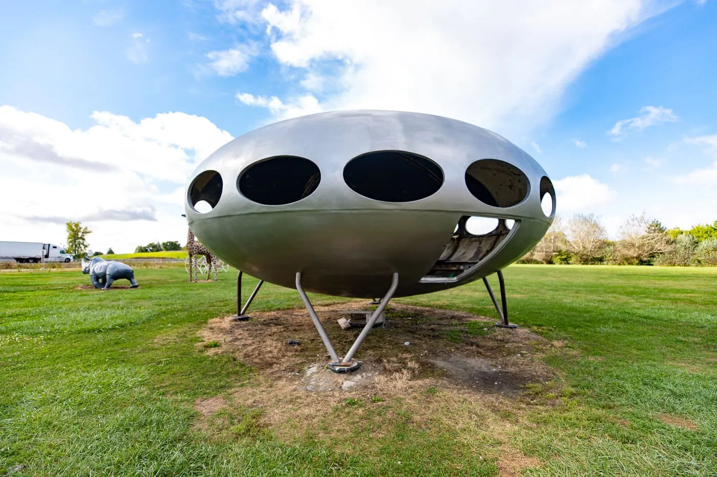 Futuro House UFO shaped home at the Pink Elephant Antique Mall in Livingston, Illinois - Route 66 Roadside Attraction