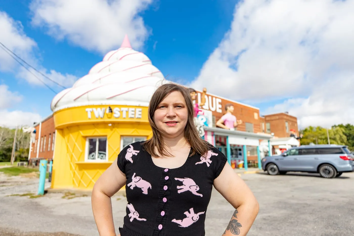 Twistee Treat ice cream shaped building at the Pink Elephant Antique Mall in Livingston, Illinois - Route 66 Roadside Attraction