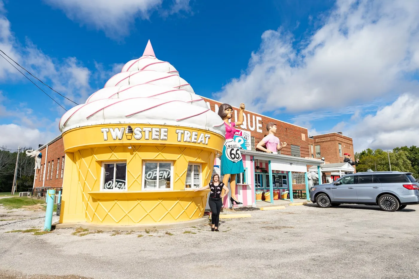 Twistee Treat ice cream shaped building at the Pink Elephant Antique Mall in Livingston, Illinois - Route 66 Roadside Attraction