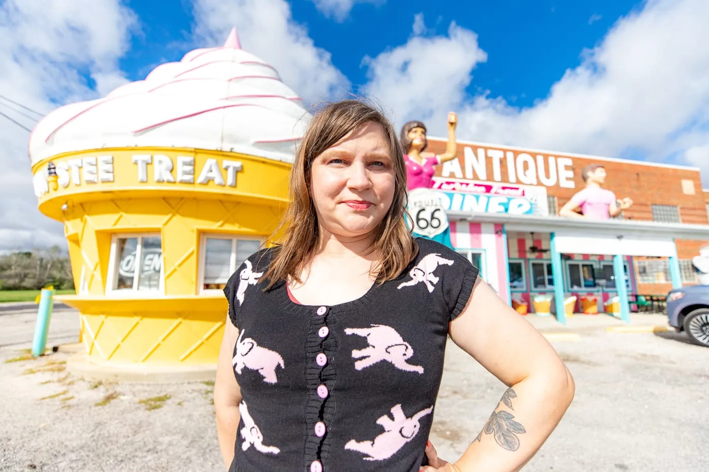 Twistee Treat ice cream shaped building at the Pink Elephant Antique Mall in Livingston, Illinois - Route 66 Roadside Attraction