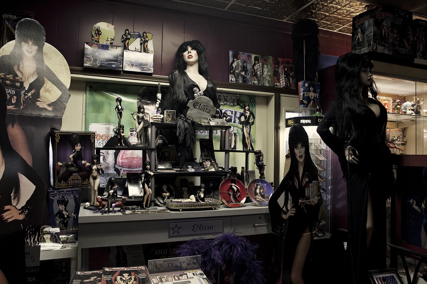 Elvira at Americana Hollywood Museum in Metropolis, Illinois