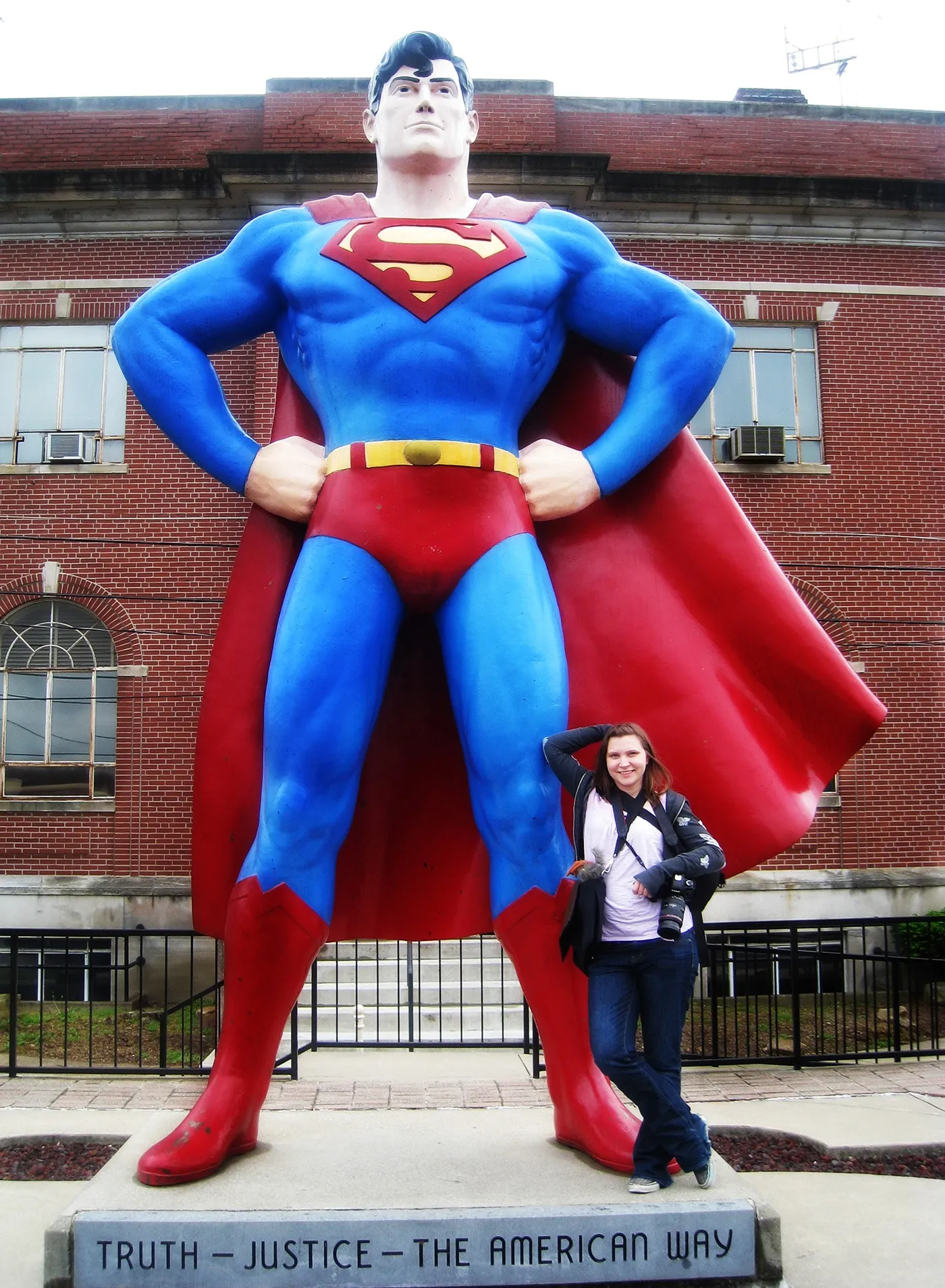 Roadside Attraction - Giant Superman statue in Metropolis, Illinois.