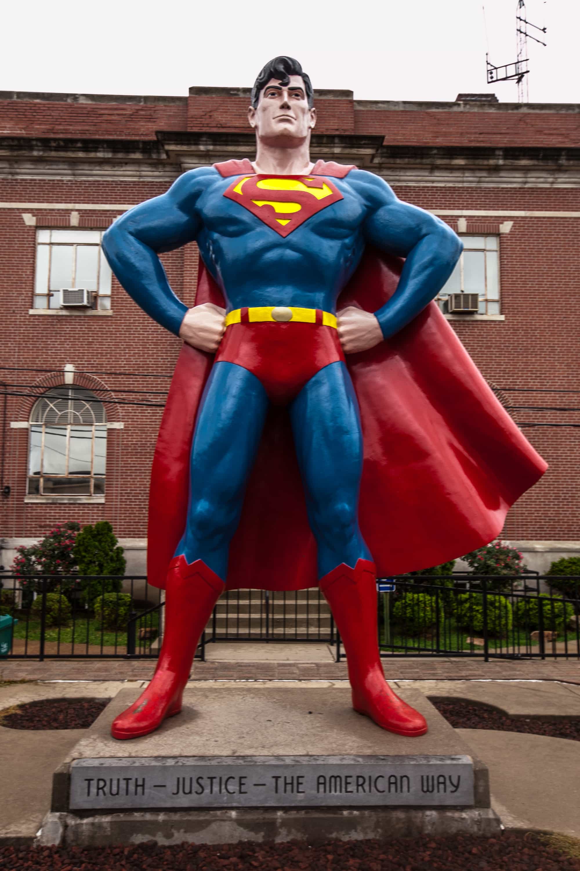 Giant Superman Statue in Metropolis, Illinois.