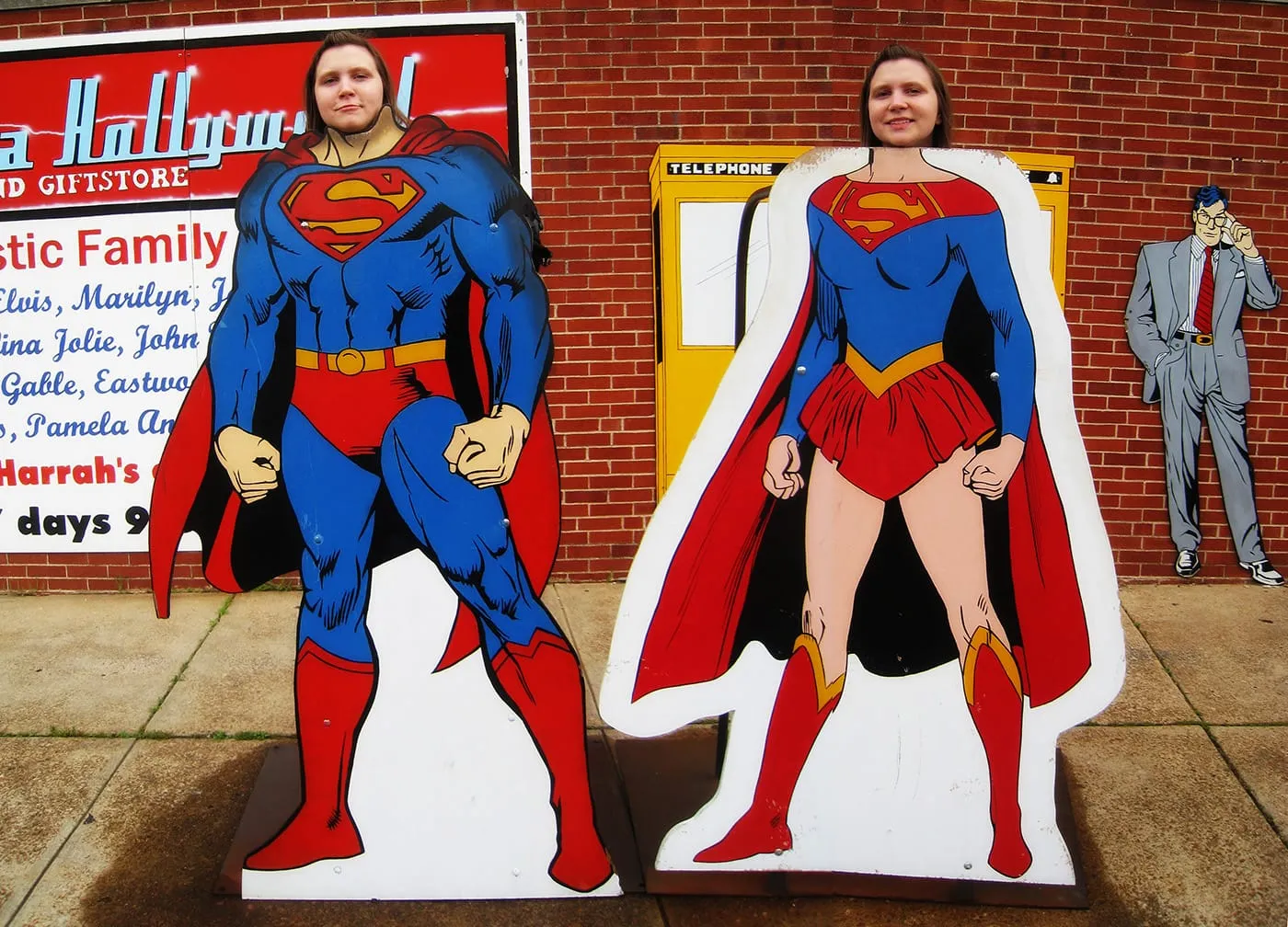 Superman Photo Ops - Superman and Supergirl photo ops outside of the Super Museum in Metropolis, Illinois.
