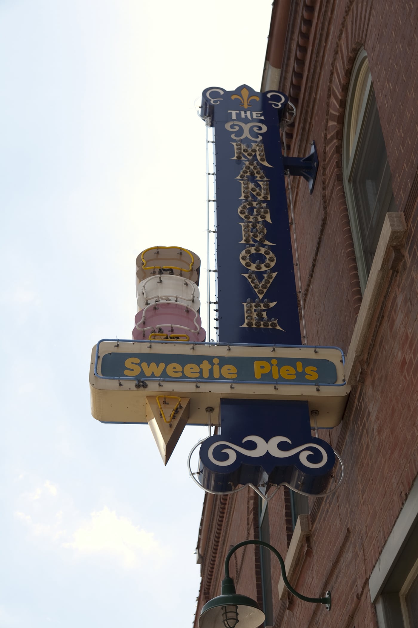 hotels near sweetie pies st louis mo