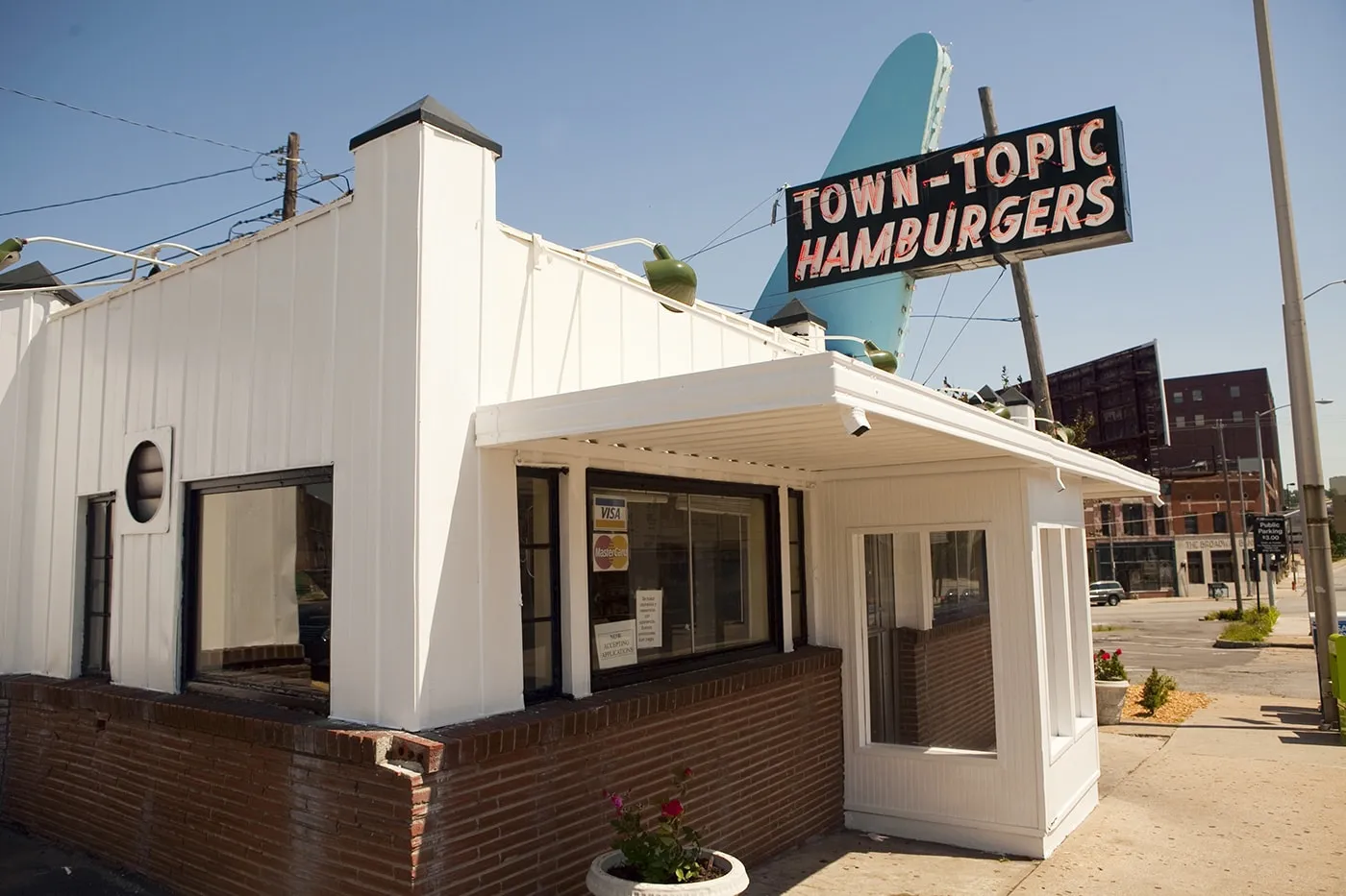 Town Topic Hamburgers in Kansas City, Missouri | Kansas City diner for a road trip stop for lunch or dinner.