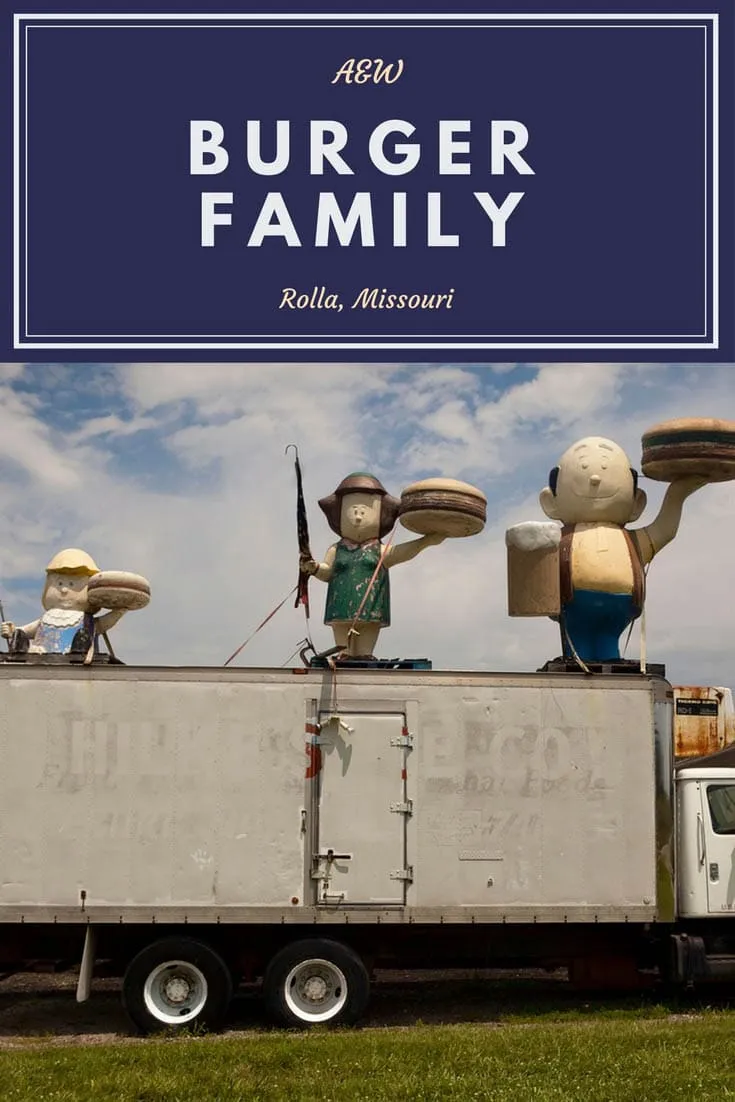 Photos of a fiberglass A&W Burger Family in Rolla, Missouri. Mama, Papa, and baby statues hold burgers and root beer on top of a truck next to a highway. Visit this vintage roadside attraction on a Missouri road trip and be sure to add it to your travel itinerary of things to do in Missouri and bucket lists.
#MissouriRoadsideAttractions #MissouriRoadsideAttraction #RoadsideAttractions #RoadsideAttraction #RoadTrip #MissouriRoadTrip #PlacestoVisitinMissouri #WeirdRoadsideAttractions