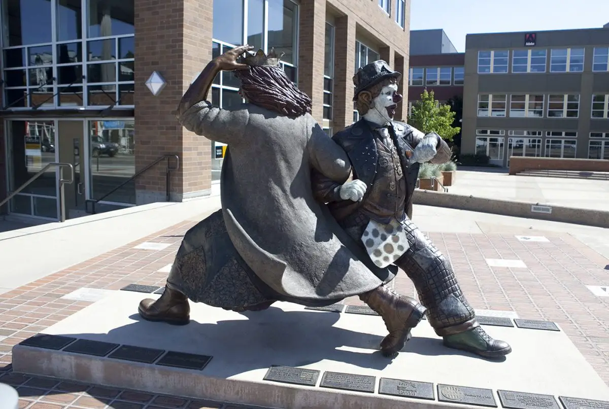 Late for the Interurban , a statue of J.P. Patches and his girlfriend Gertrude in the Fremont area of Seattle, Washington.