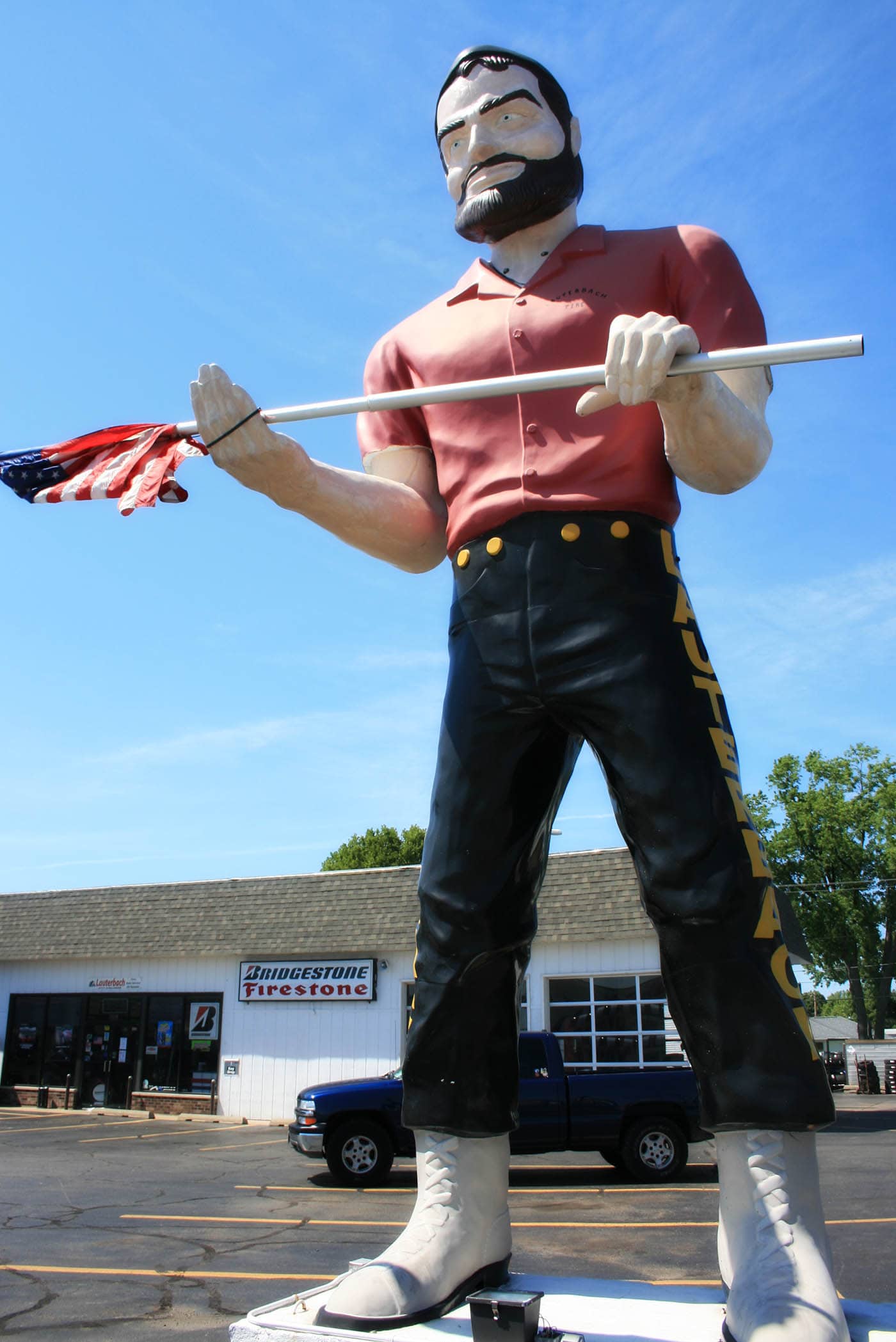 Lauterbach Tire Muffler Man in Springfield, Illinois