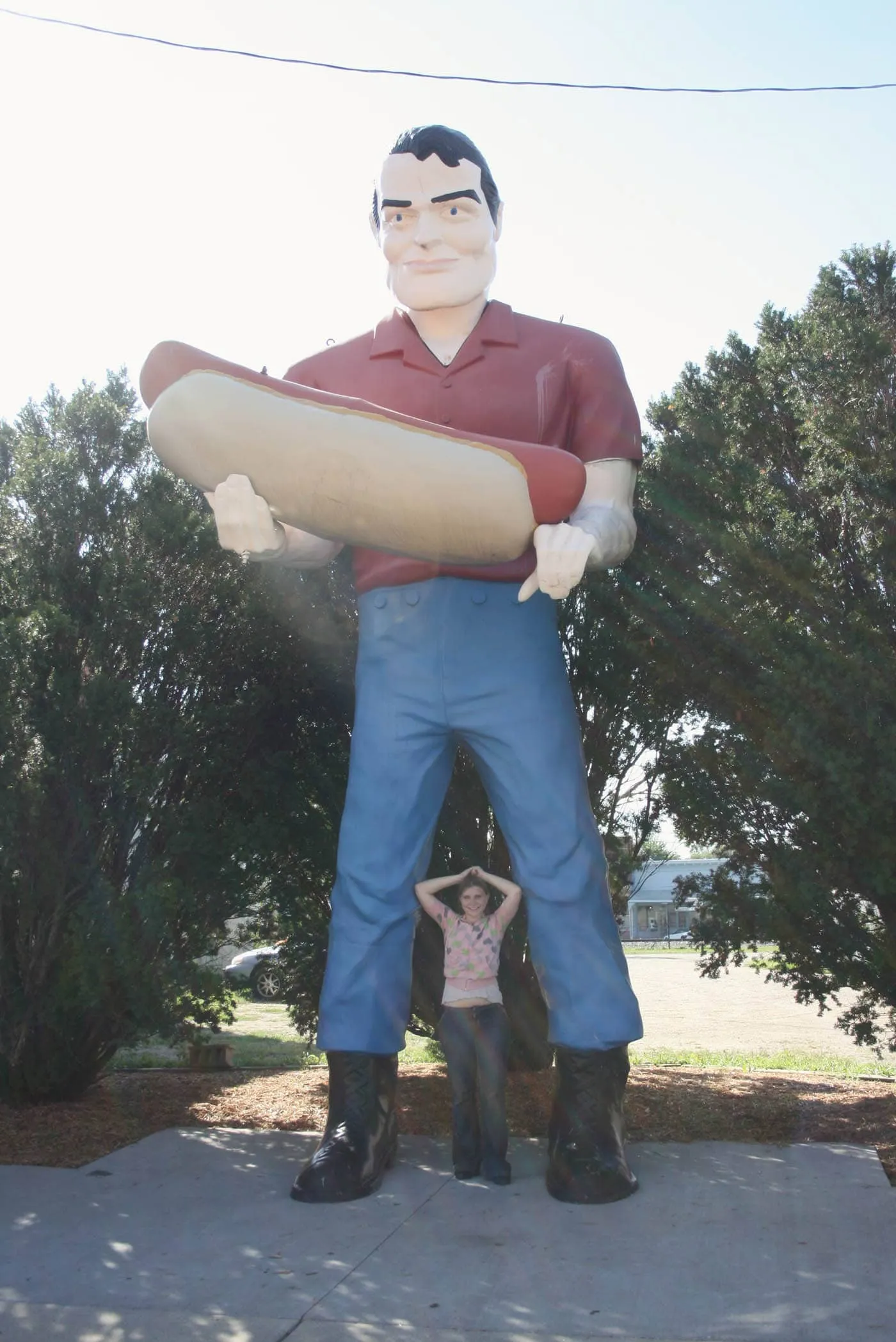  Muffler Man Holding a Hot Dog in Atlanta, Illinois. A Paul Bunyan Statue on Route 66.