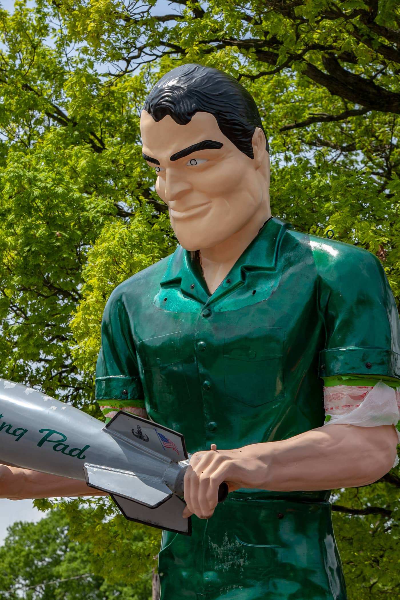 The Gemini Giant Muffler man without his helmet on at the Launching Pad Drive In in Wilmington, Illinois on Route 66.