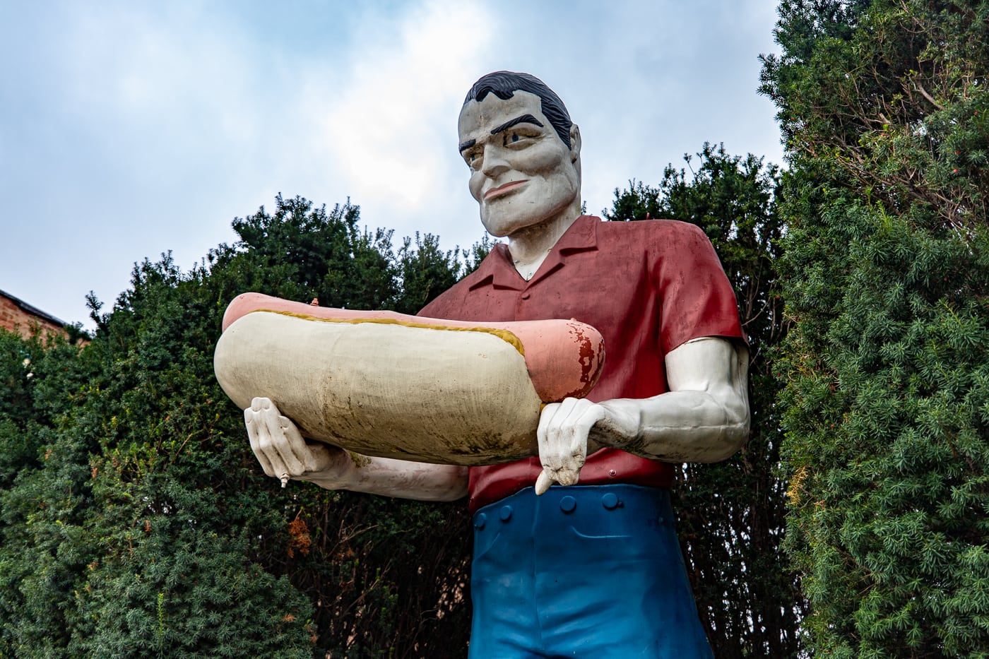 Paul Bunyon Muffler Man Holding a Hot Dog in Atlanta, Illinois - Route 66 Roadside attraction