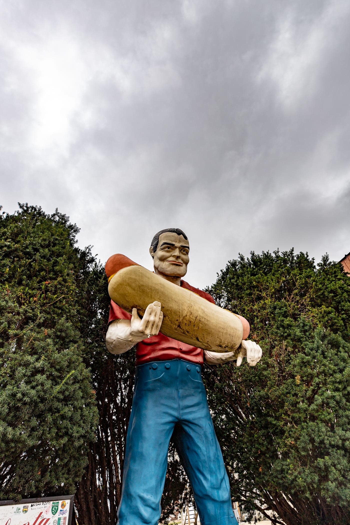 Paul Bunyon Muffler Man Holding a Hot Dog in Atlanta, Illinois - Route 66 Roadside attraction