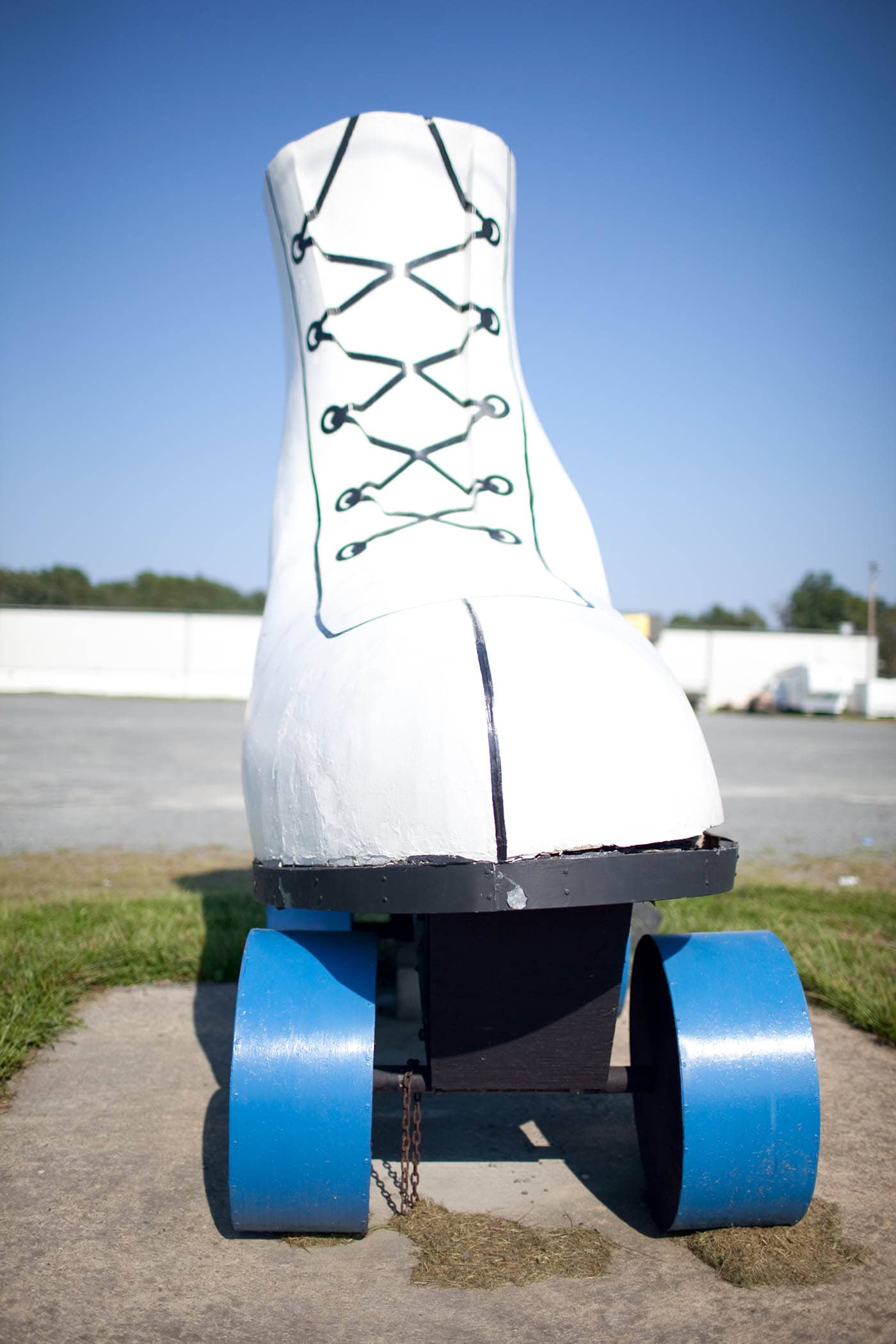 Giant Roller Skate in Bealeton, Virginia - Roadside Attractions in Virginia