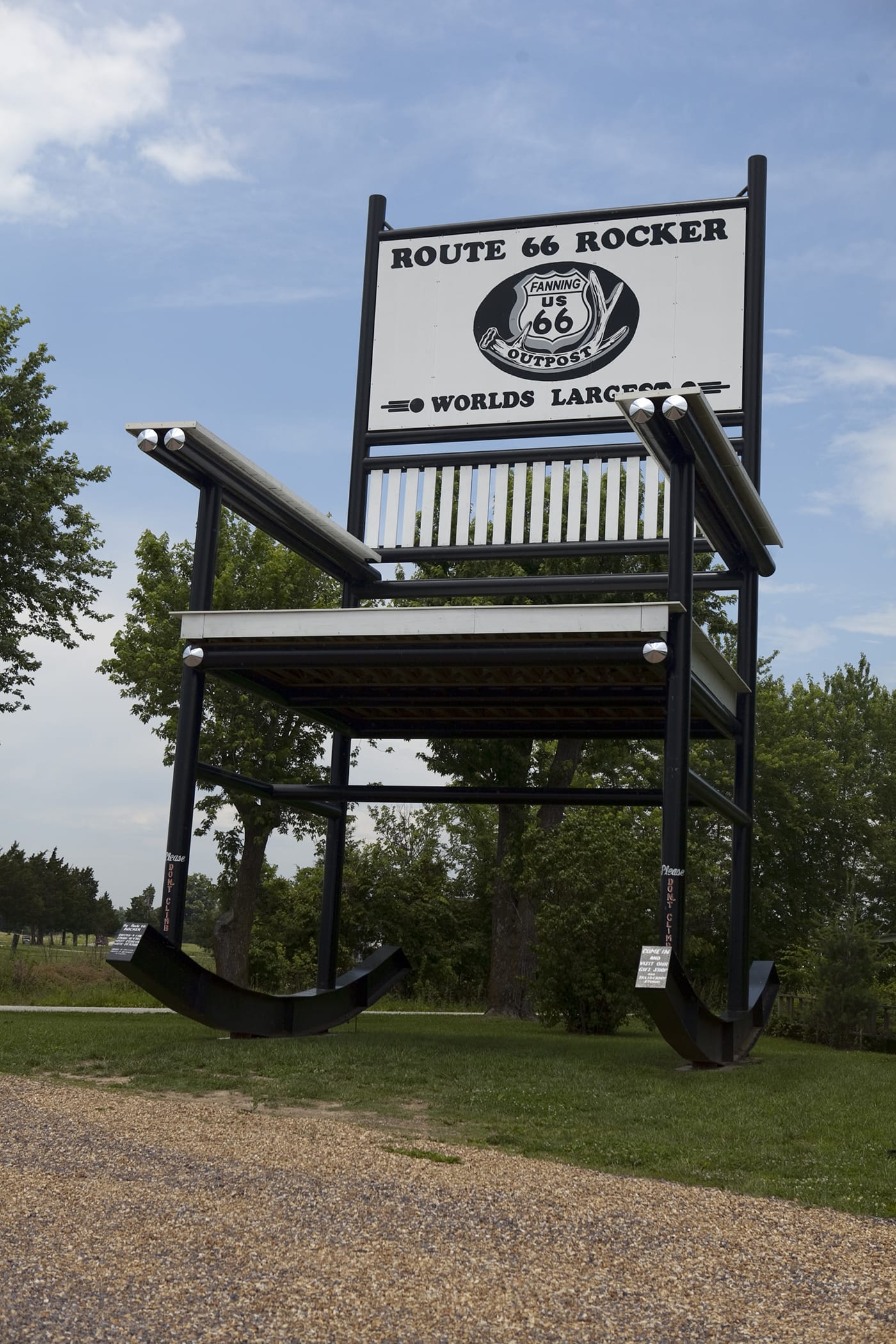 World S Largest Rocking Chair Route 66 Red Rocker In Cuba Missouri Silly America