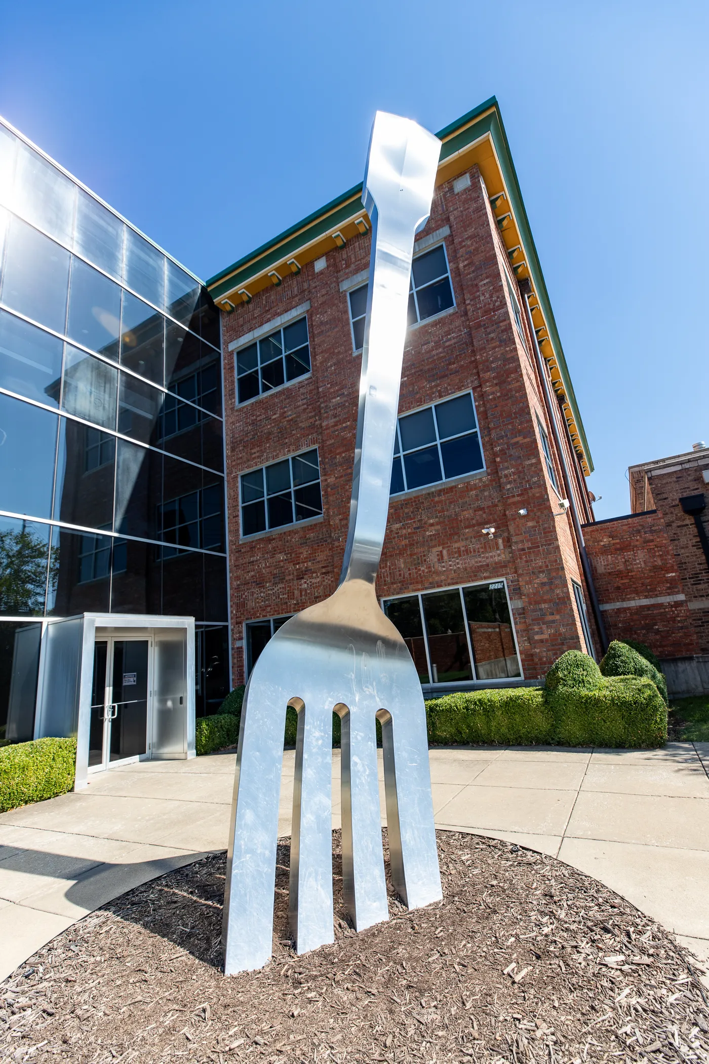 World's Largest Fork in Springfield, Missouri - Route 66 Roadside Attraction