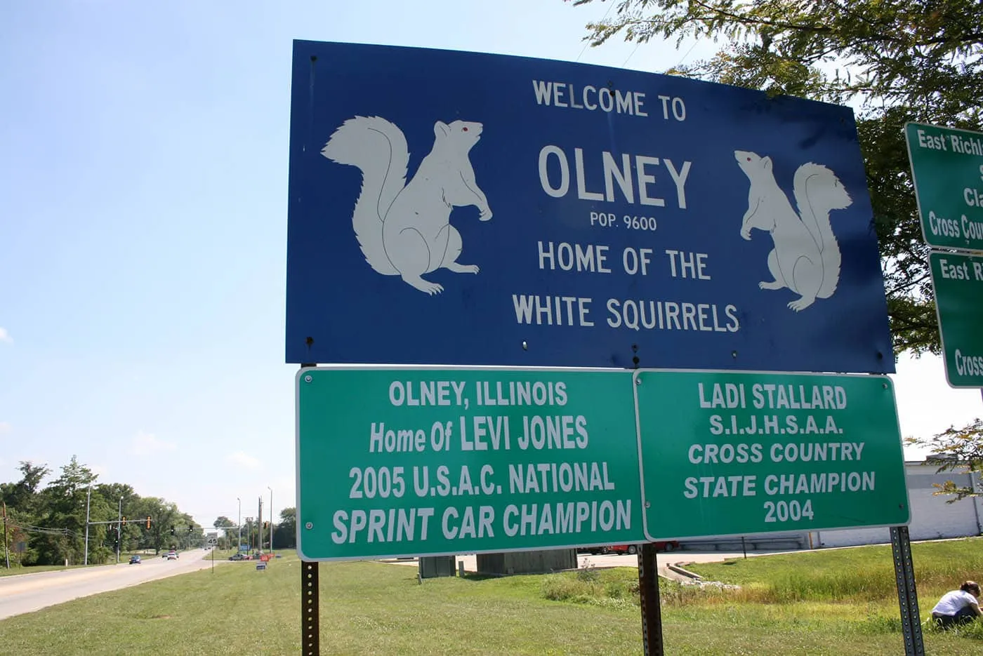 Olney, Illinois: Home of the White Squirrels