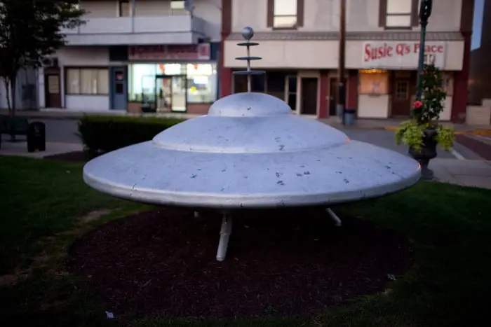 Flying Saucer in Mars, Pennsylvania - Pennsylvania Roadside Attractions Flying Saucer in Mars, Pennsylvania - Pennsylvania Roadside Attractions