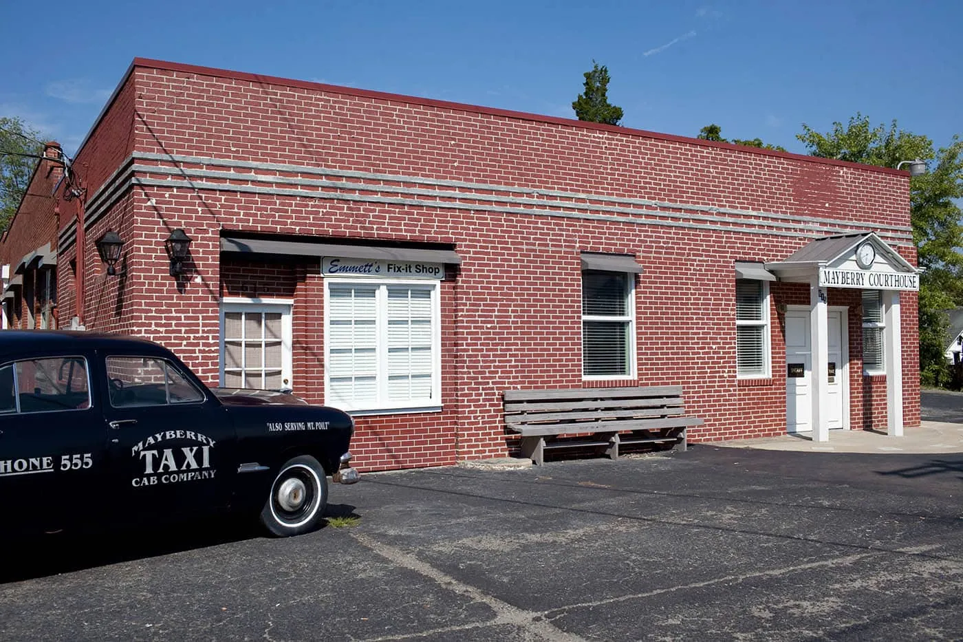 Courthouse in Mount Airy, North Carolina - Home of Mayberry and Andy Griffith