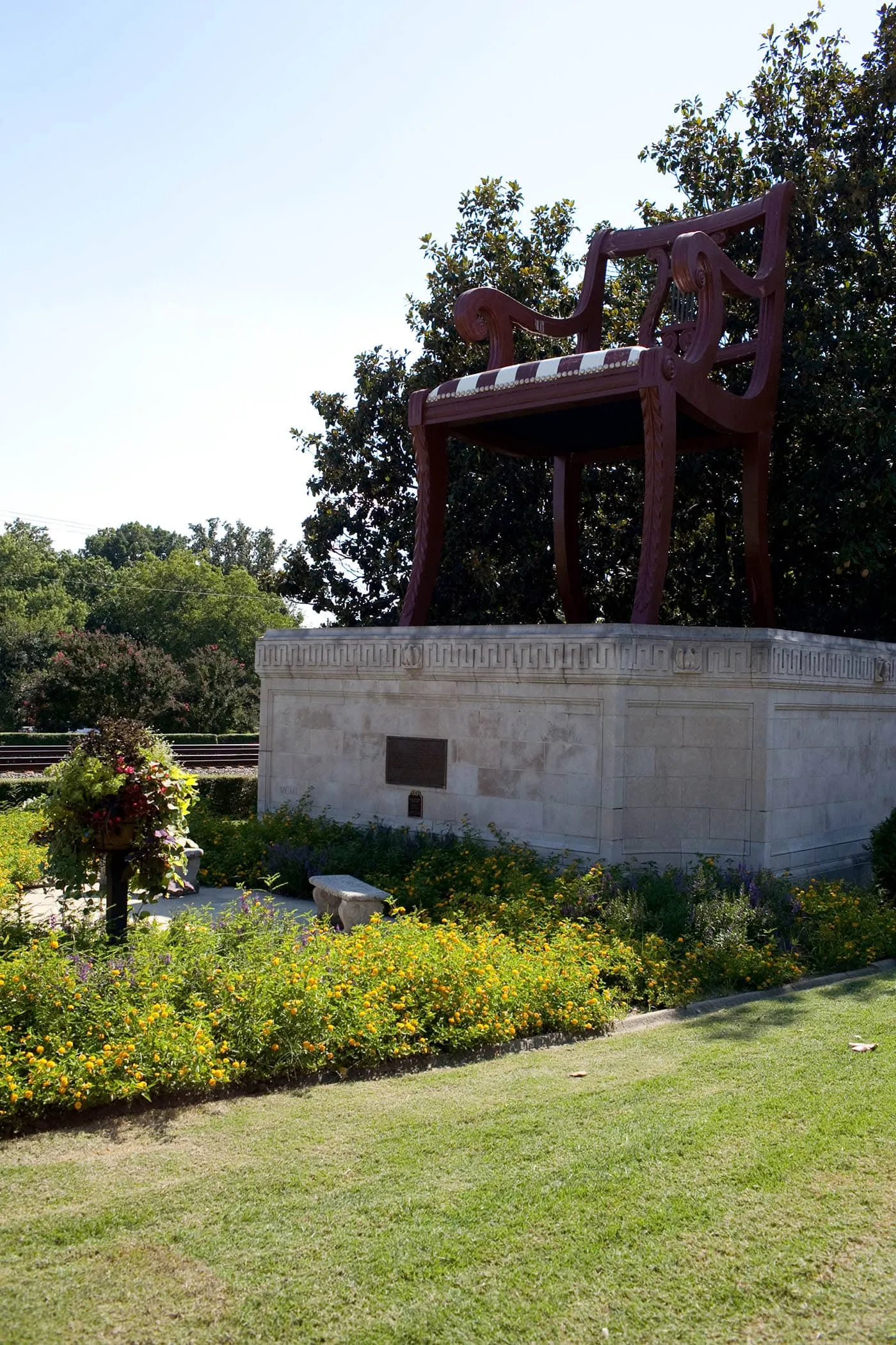 World's Largest Duncan Phyfe Chair in Thomasville, North Carolina