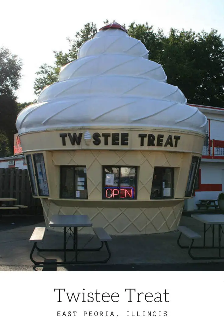 The Twistee Treat franchise offers soft serve ice cream and hot dogs in giant ice cream shaped buildings across the US. Novelty Architecture + Cool Desserts. Visit one for a sweet treat on a road trip with kids, add it to your road trip itinerary, and cross it off your travel bucket list.
#IllinoisRoadsideAttractions #IllinoisRoadsideAttraction #RoadsideAttractions #RoadsideAttraction #RoadTrip
#WeirdRoadsideAttractions #VintageRoadsideAttractions #RoadTripStops ##USARoadsideAttractions #USA