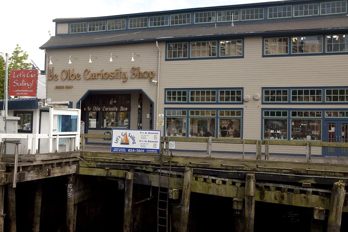 Ye Olde Curiosity Shoppe in Seattle, Washington