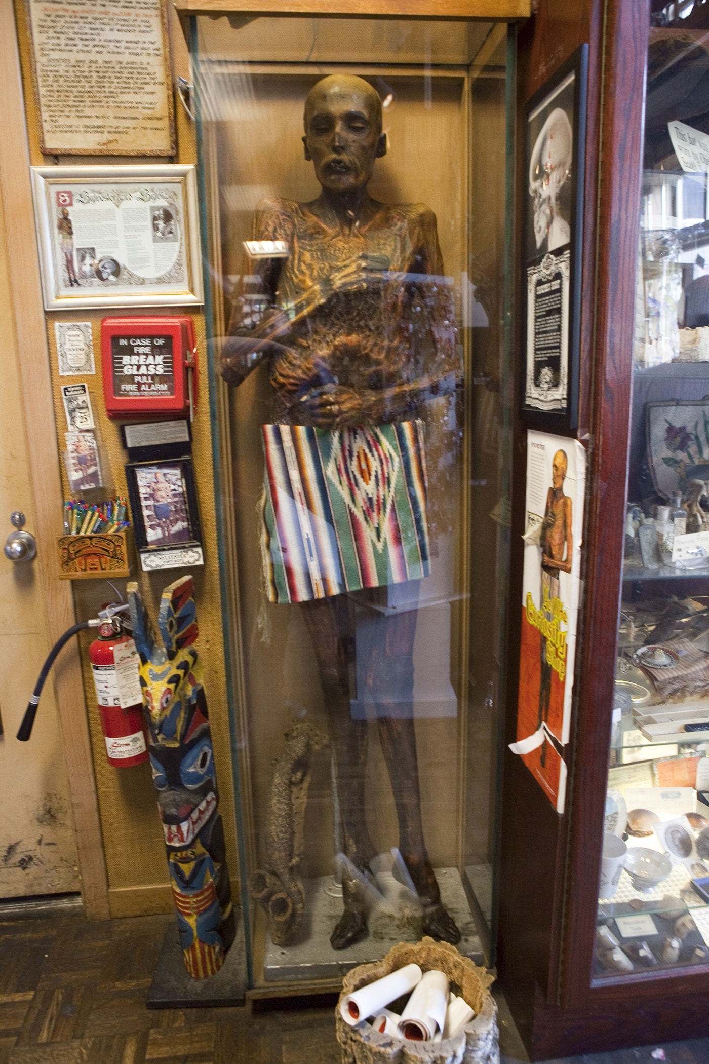 Mummified man at Ye Olde Curiosity Shoppe in Seattle, Washington