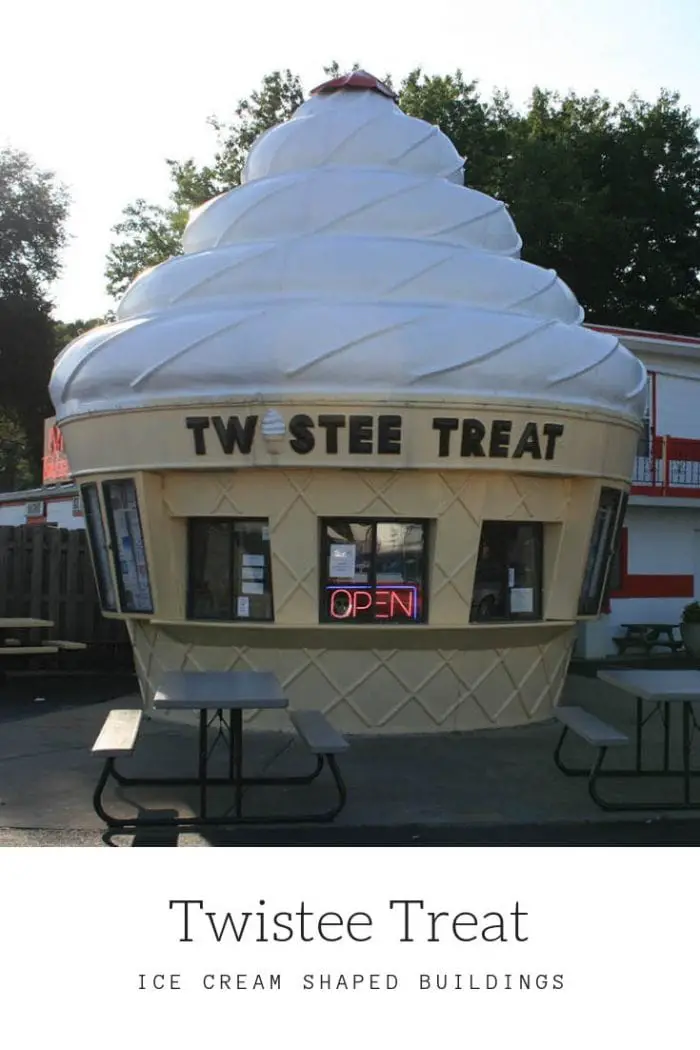 The Twistee Treat franchise offers soft serve ice cream and hot dogs in giant ice cream shaped buildings across the US. Novelty Architecture + Cool Desserts. Visit one for a sweet treat on a road trip with kids, add it to your road trip itinerary, and cross it off your travel bucket list.
#IllinoisRoadsideAttractions #IllinoisRoadsideAttraction #RoadsideAttractions #RoadsideAttraction #RoadTrip
#WeirdRoadsideAttractions #VintageRoadsideAttractions #RoadTripStops ##USARoadsideAttractions #USA