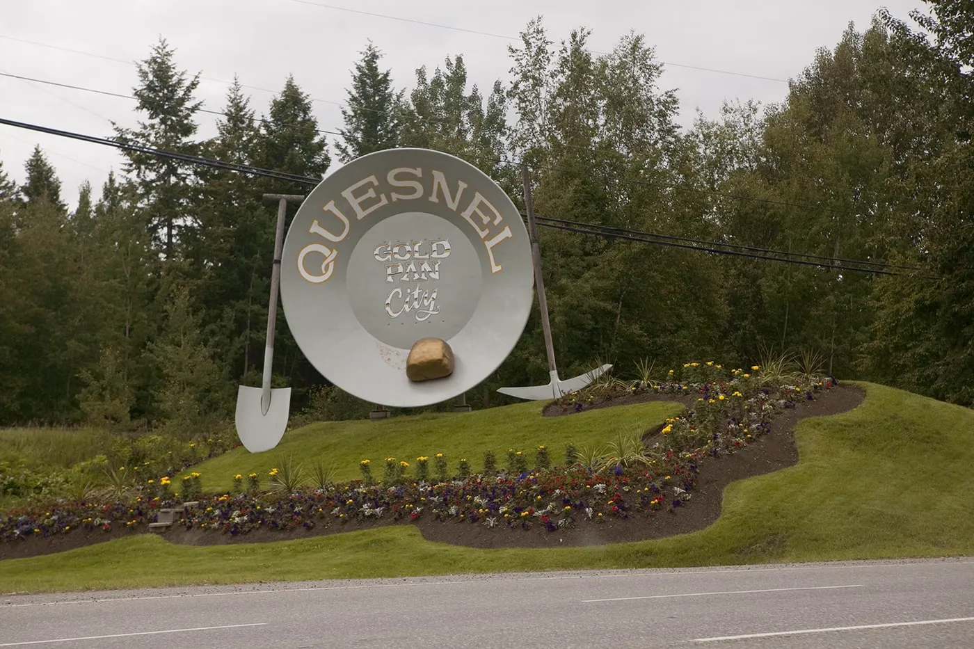 World's Largest Gold Pan - Quesnel, British Columbia, Canada