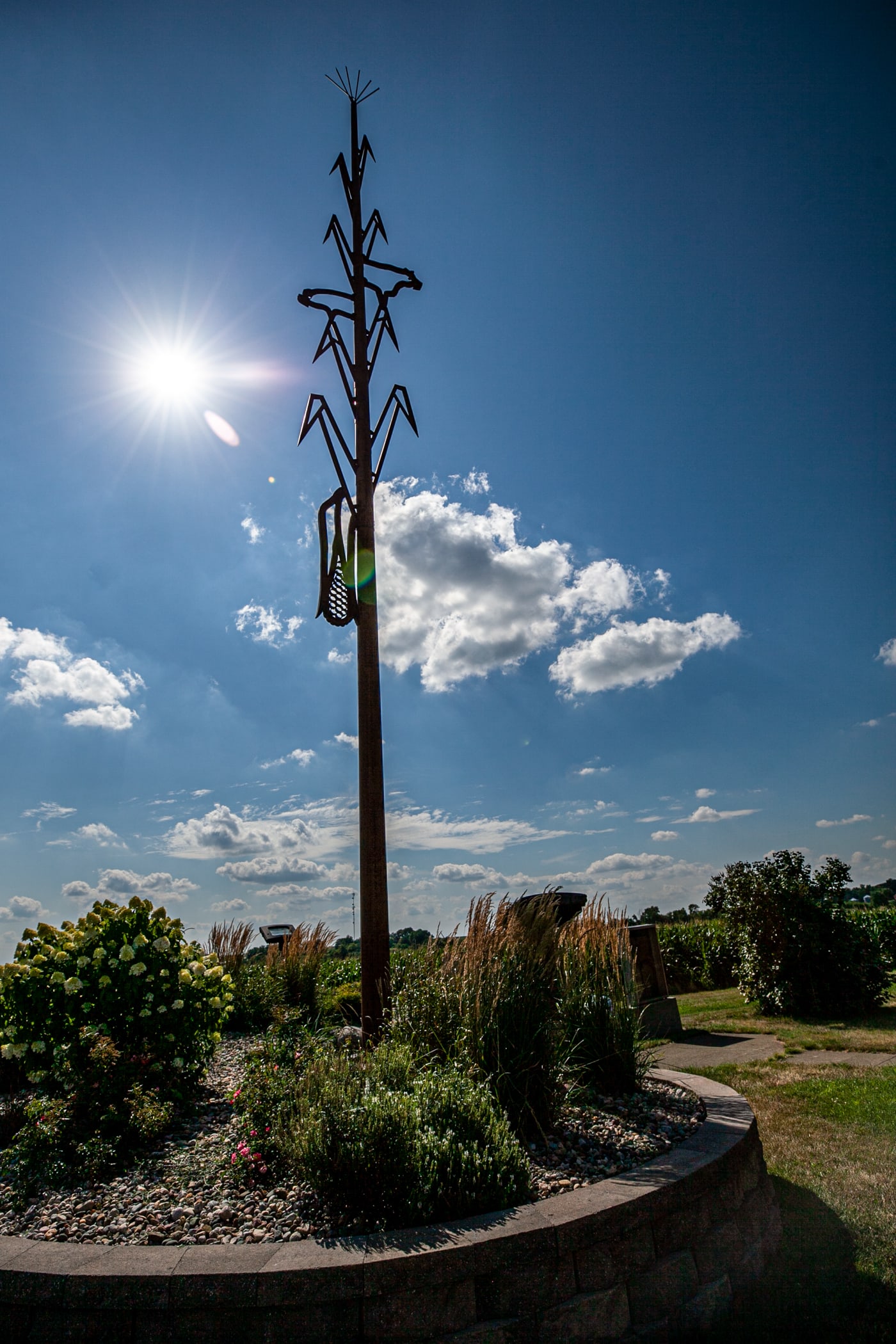 Agri-Symbol: The agricultural symbol is a 76-Foot-Tall Corn Stalk in Shelby, Iowa | Iowa Roadside Attractions