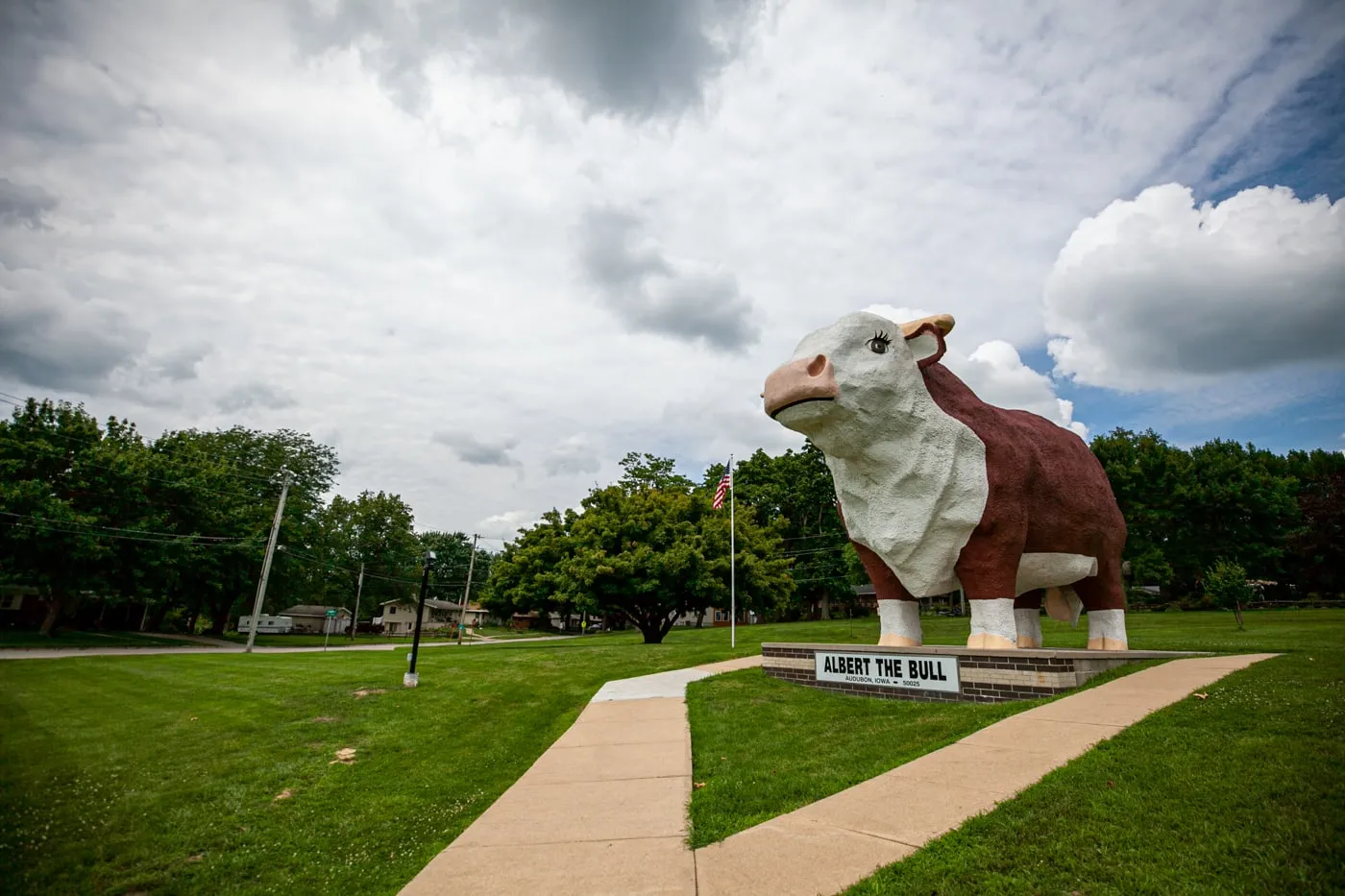 Albert the Bull - the World's Largest Bull in Audubon, Iowa | Iowa Roadside Attractions