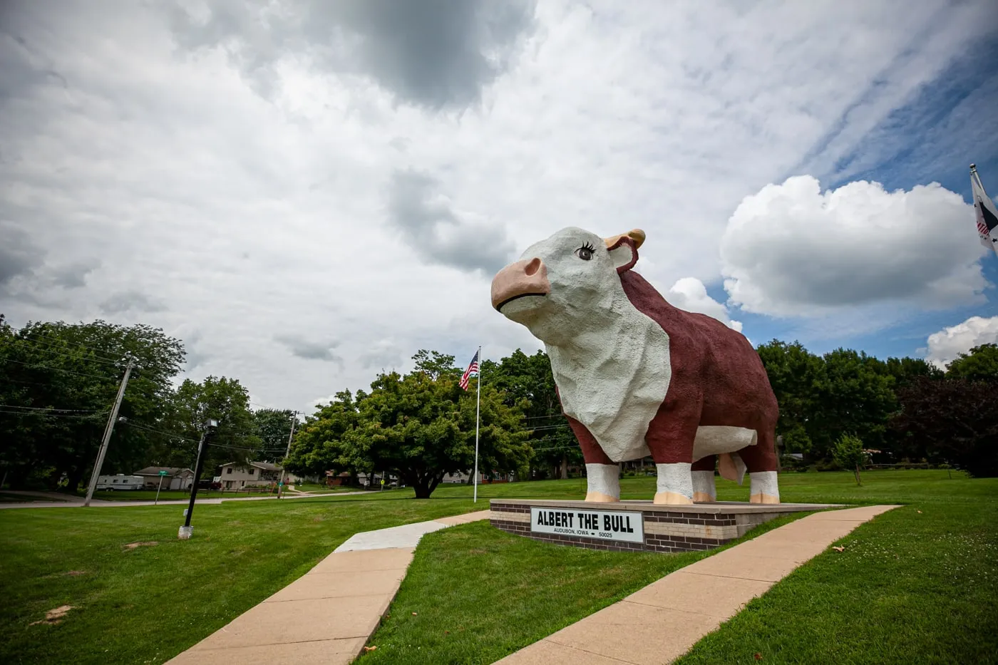 Albert the Bull - the World's Largest Bull in Audubon, Iowa | Iowa Roadside Attractions
