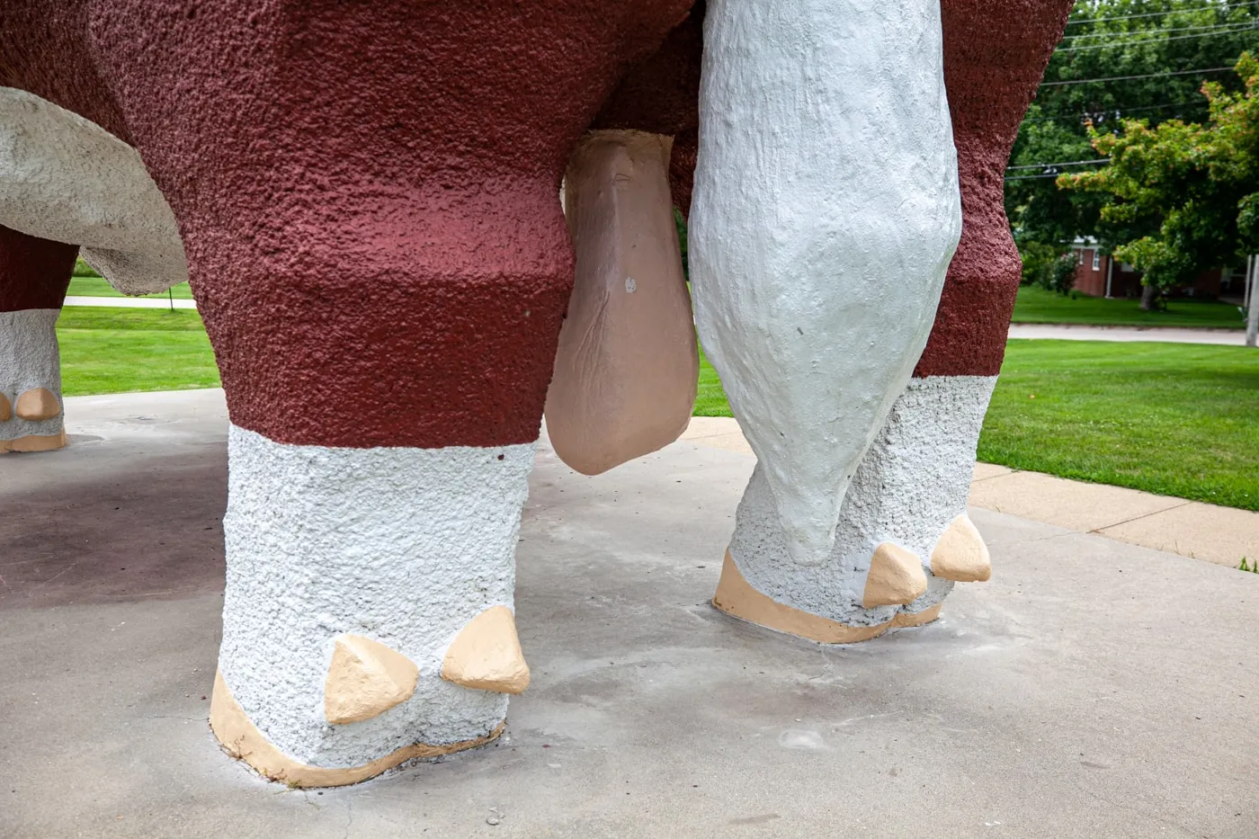 Albert the Bull - the World's Largest Bull in Audubon, Iowa | Iowa Roadside Attractions