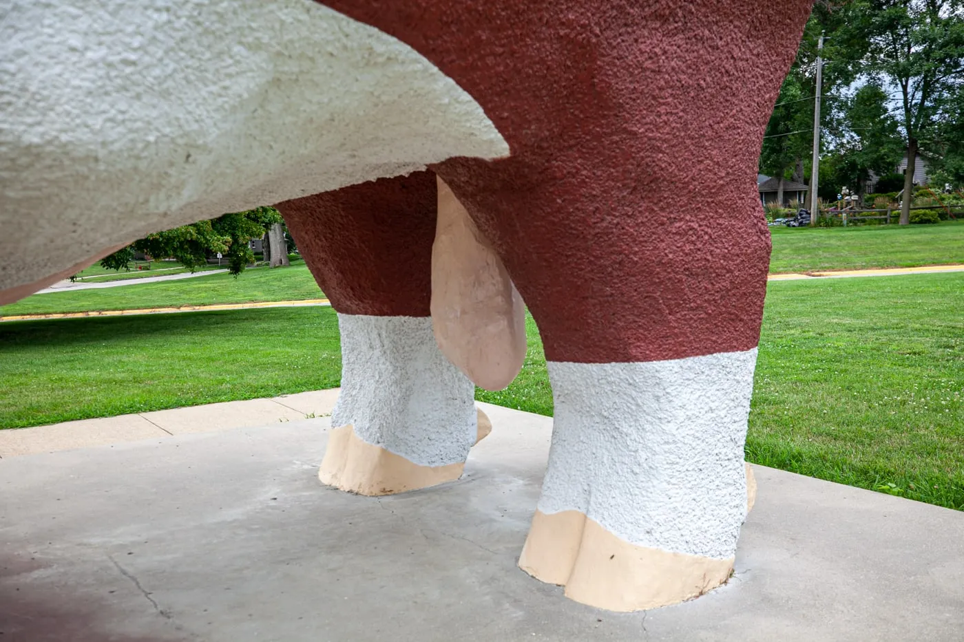 Albert the Bull - the World's Largest Bull in Audubon, Iowa | Iowa Roadside Attractions