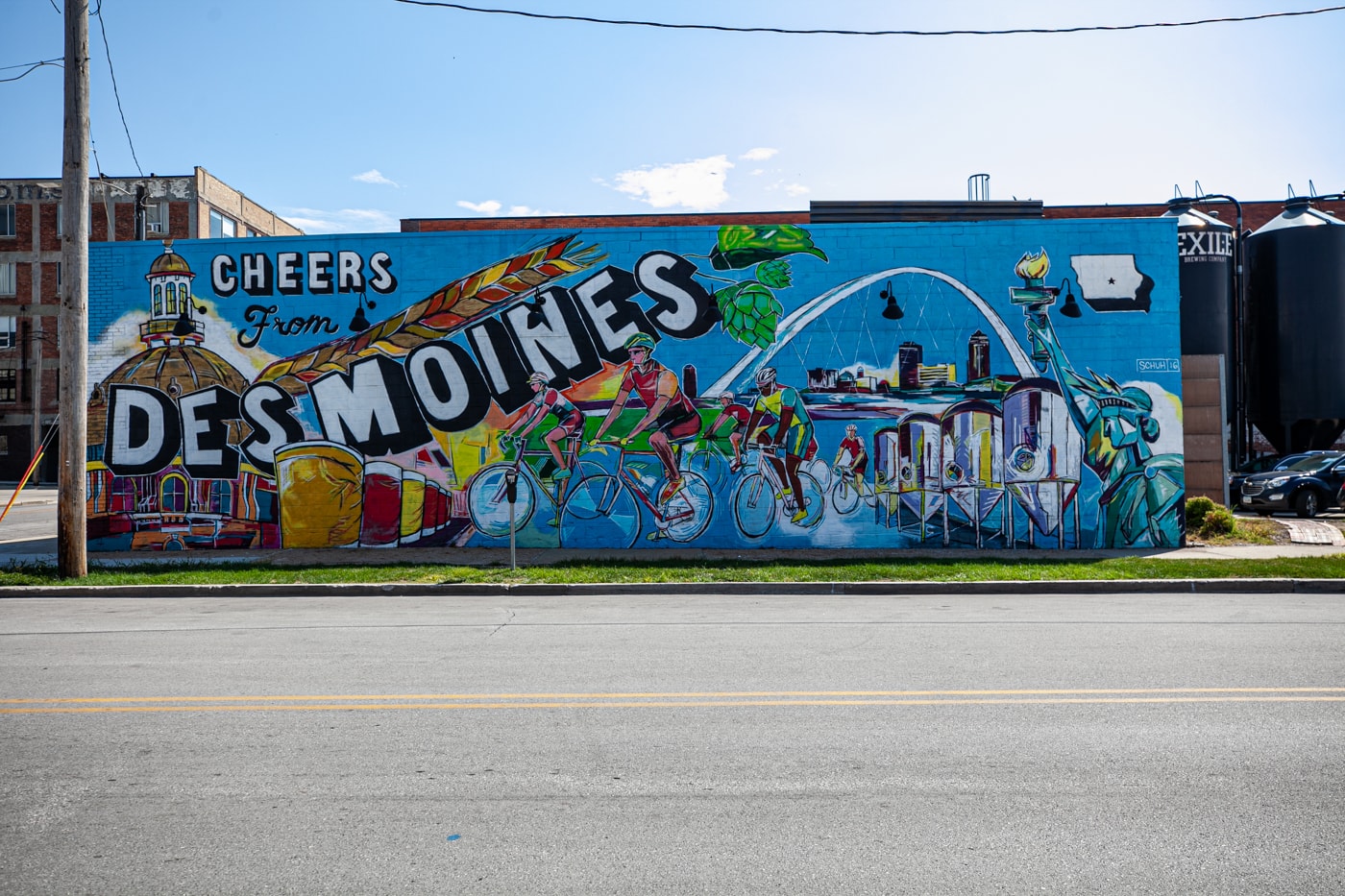 Cheers from Des Moines Mural in Iowa | Iowa Murals in Des Moines | Street Art