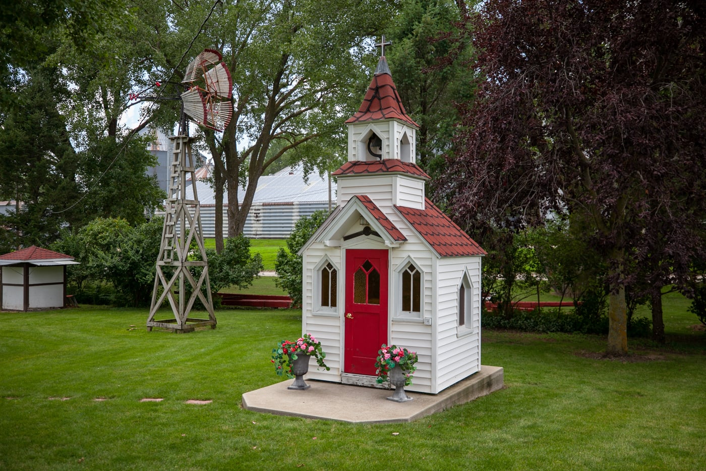 Morning Star Chapel tiny church in Elk Horn, Iowa | Iowa Roadside Attractions