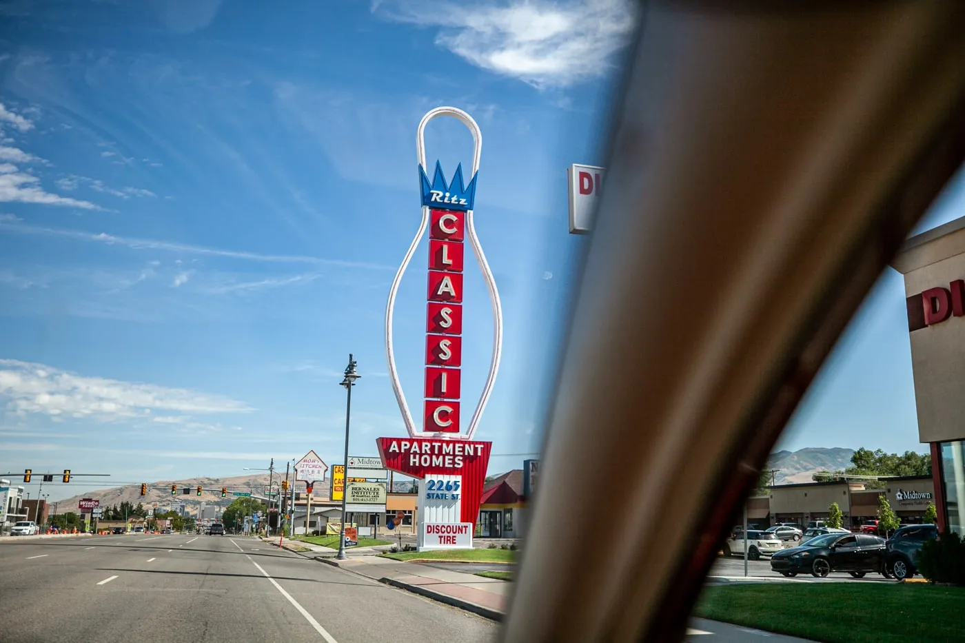 Giant Neon Bowling Pin Sign in Salt Lake City, Utah | Salt Lake City Roadside Attractions in Utah