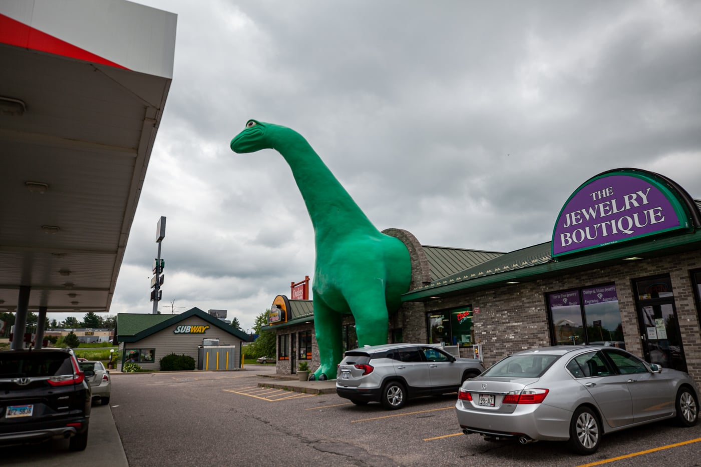 Giant Sinclair Dinosaur in Wisconsin Dells | Wisconsin Roadside Attractions