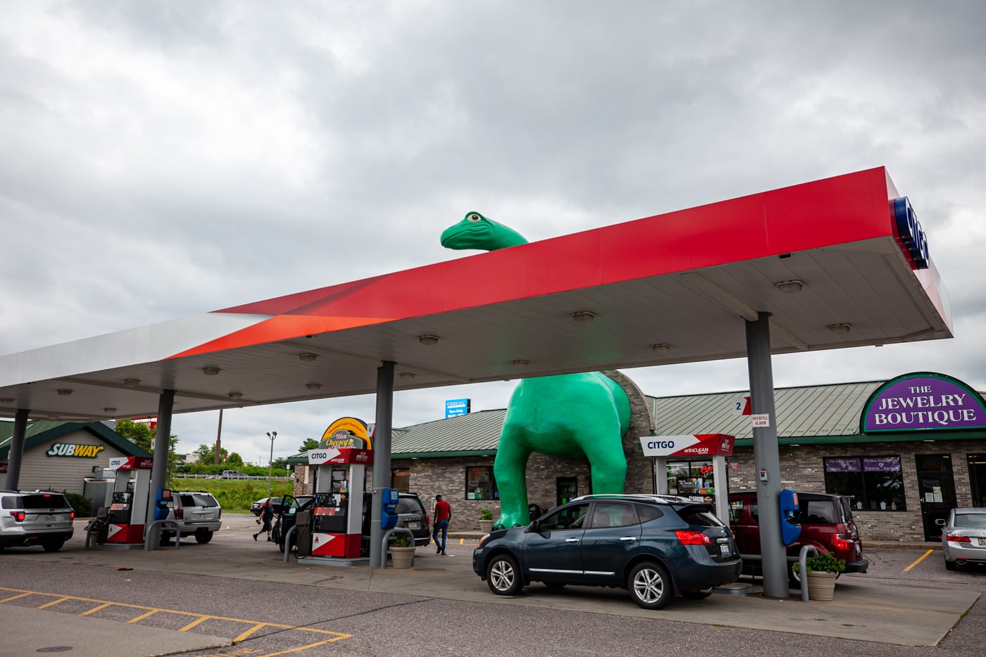 Giant Sinclair Dinosaur in Wisconsin Dells | Wisconsin Roadside Attractions