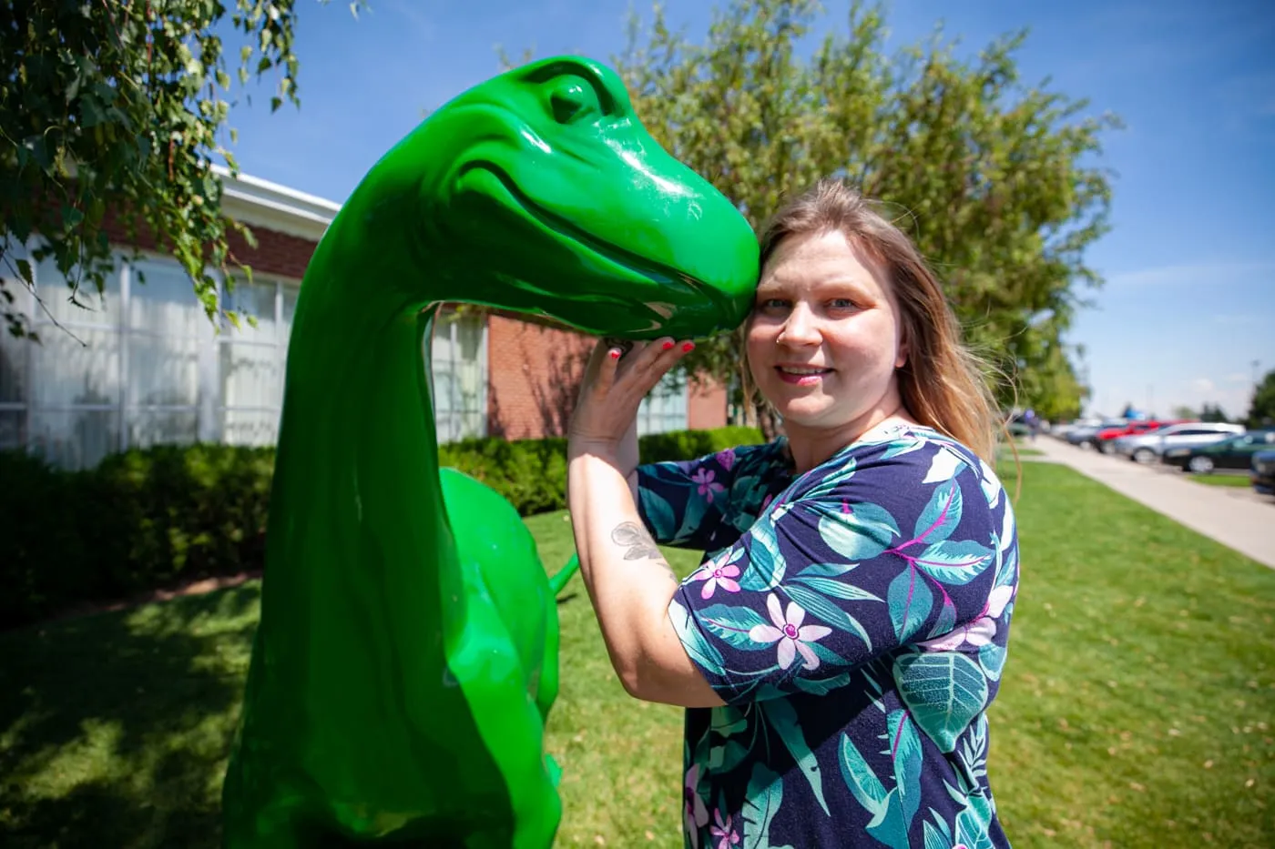 Sinclair Dinosaur at Little America Travel Center in Little America, Wyoming. | Wyoming Roadside Attractions