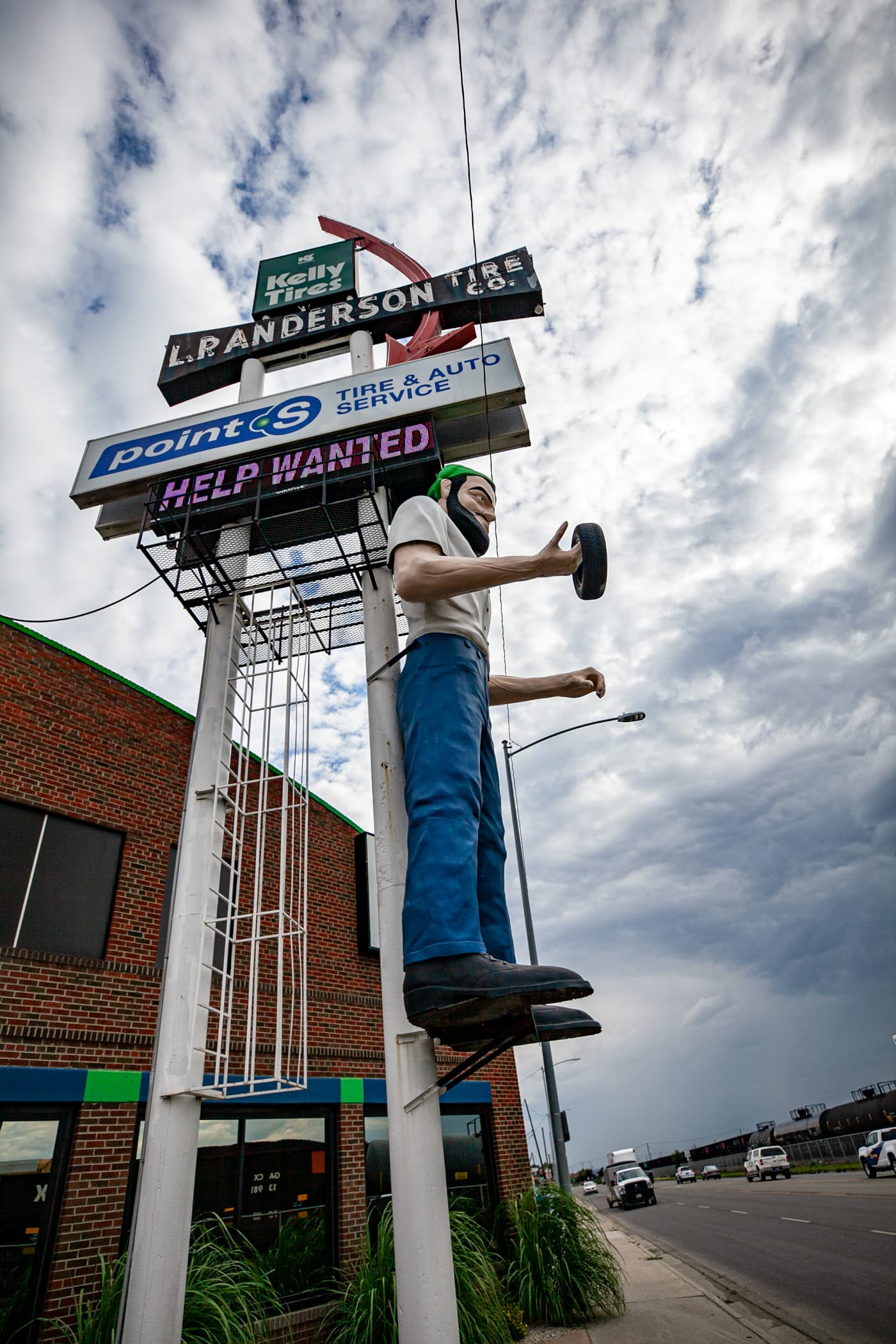 L.P. Anderson Tire Factory Muffler Man in Billings, Montana | Montana Roadside Attractions