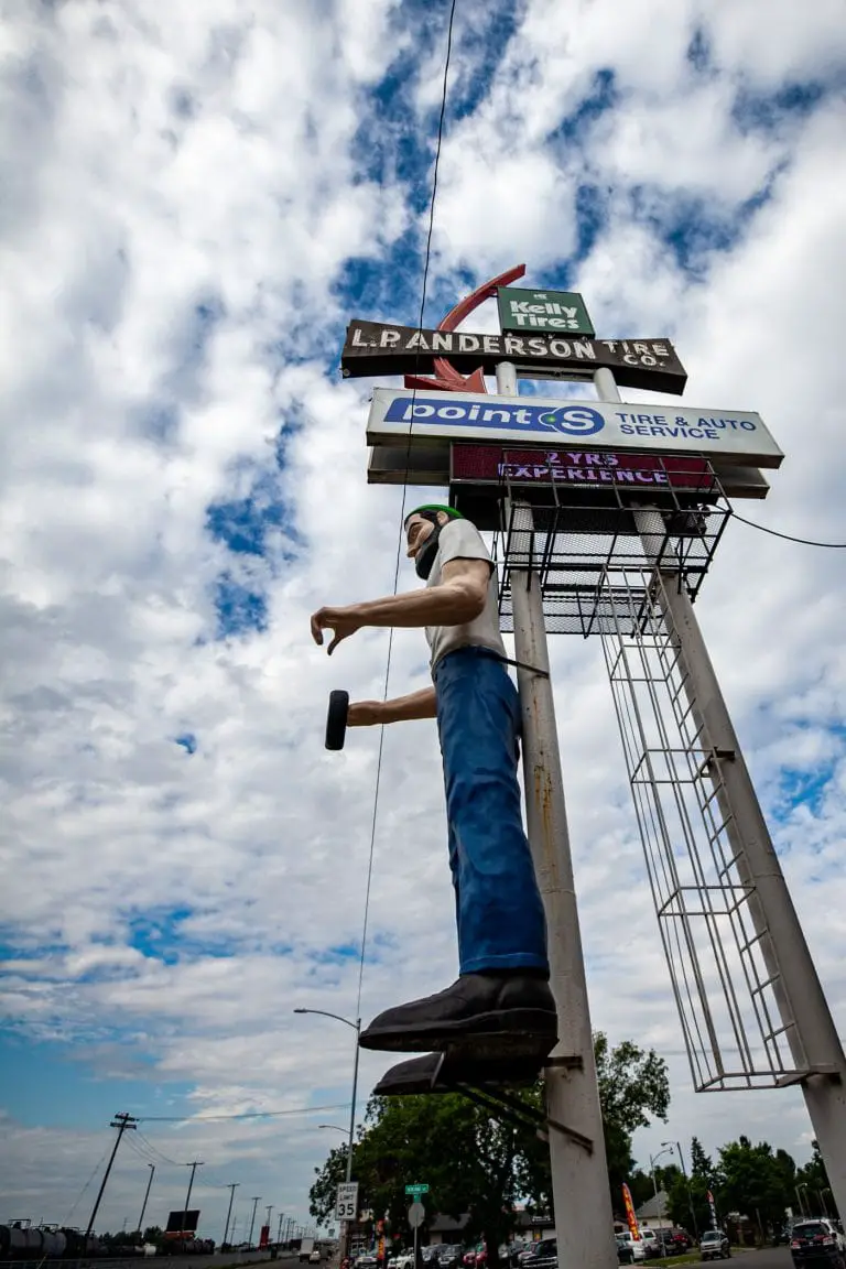 L.P. Anderson Tire Co. Muffler Man in Billings, Montana