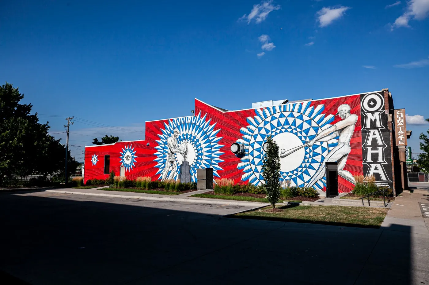 Justin Queal Home Run mural in Omaha, Nebraska - Omaha baseball mural street art